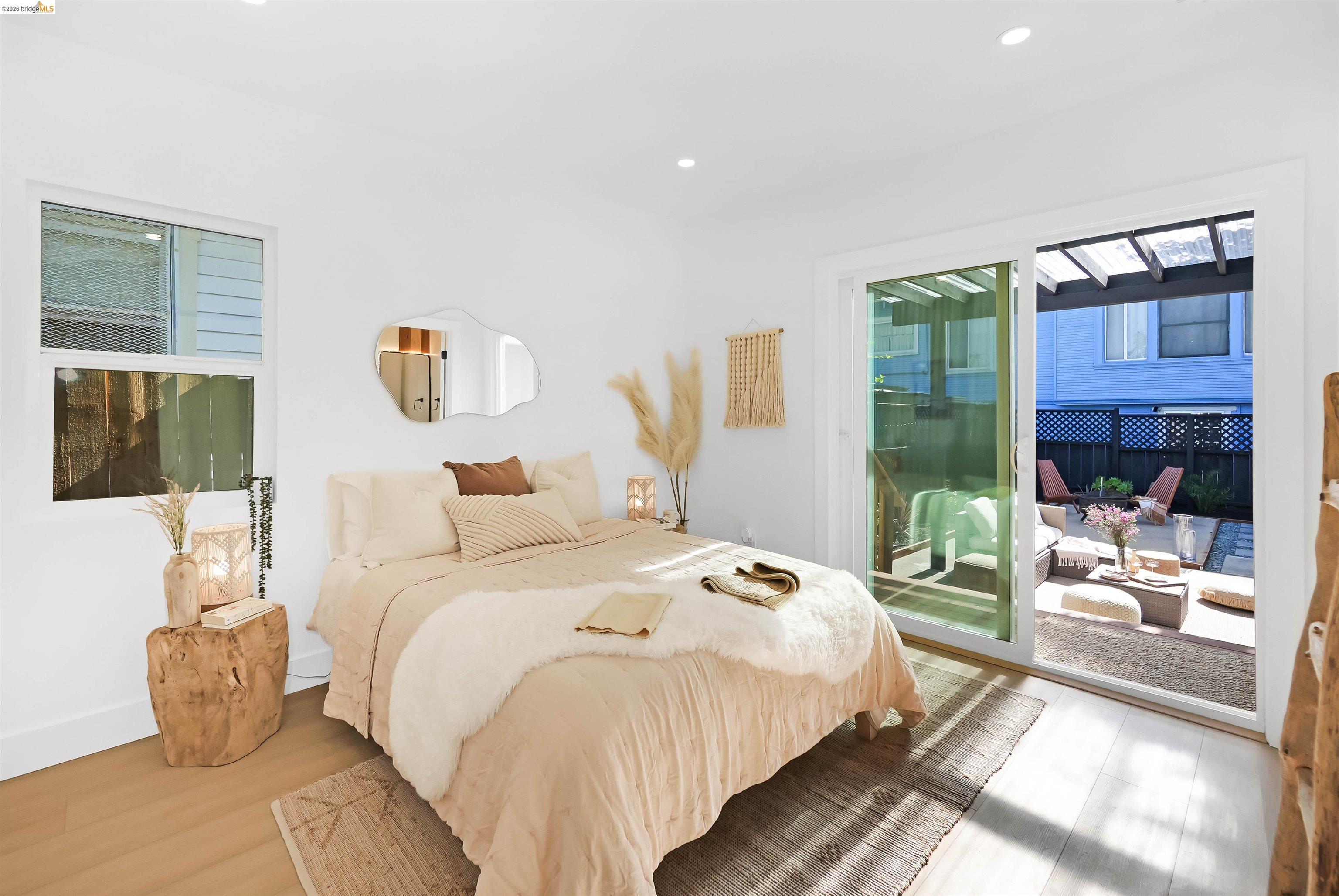 Detail Gallery Image 20 of 41 For 3654 39th Ave, Oakland,  CA 94619 - 2 Beds | 2 Baths