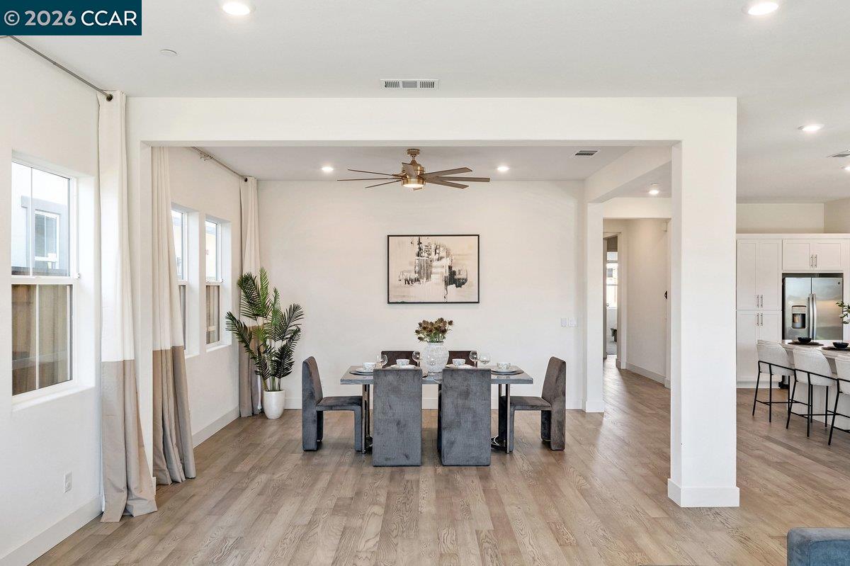 Detail Gallery Image 11 of 48 For 3096 Leeds Ln, Tracy,  CA 95377 - 4 Beds | 3/1 Baths