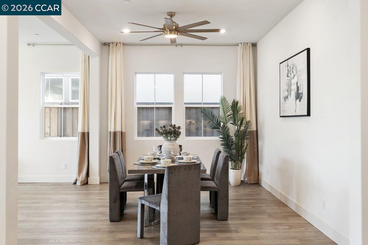 Detail Gallery Image 15 of 48 For 3096 Leeds Ln, Tracy,  CA 95377 - 4 Beds | 3/1 Baths