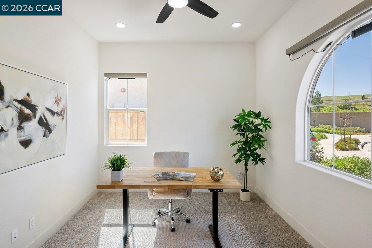 Detail Gallery Image 31 of 48 For 3096 Leeds Ln, Tracy,  CA 95377 - 4 Beds | 3/1 Baths