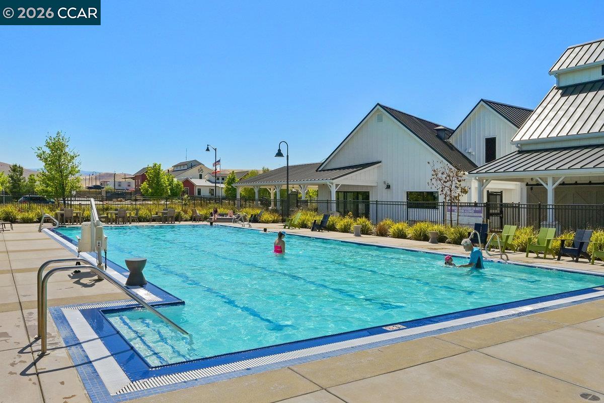 Detail Gallery Image 48 of 48 For 3096 Leeds Ln, Tracy,  CA 95377 - 4 Beds | 3/1 Baths