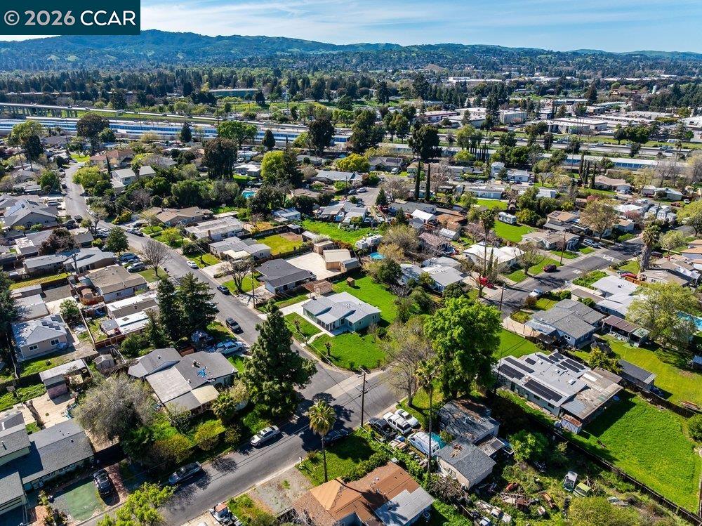 Detail Gallery Image 13 of 14 For 1901 Florence Ln, Concord,  CA 94520 - 3 Beds | 1 Baths