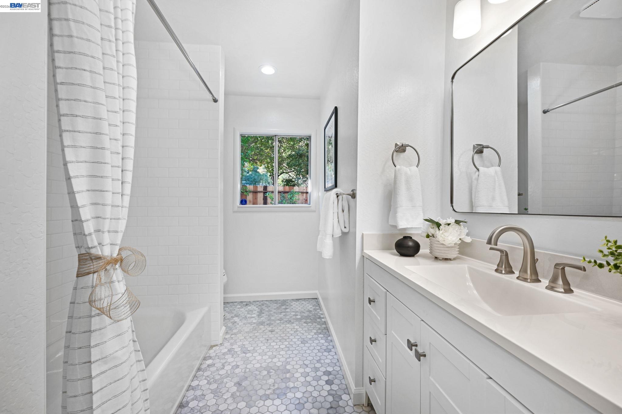 Detail Gallery Image 16 of 26 For 1016 Stone Valley, Alamo,  CA 94507 - 3 Beds | 2 Baths