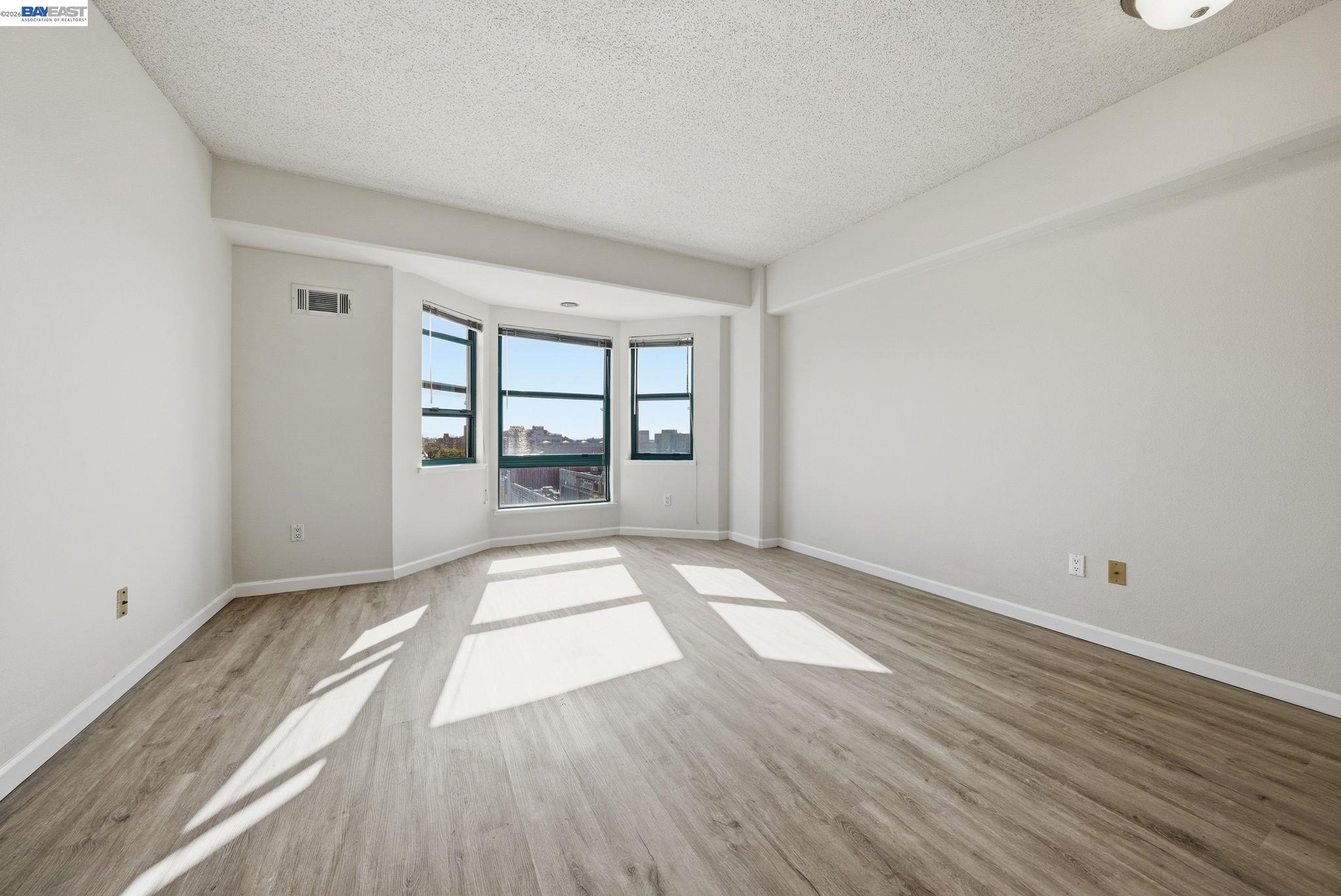 Photo #11: 41126941 Listing: Photo #11