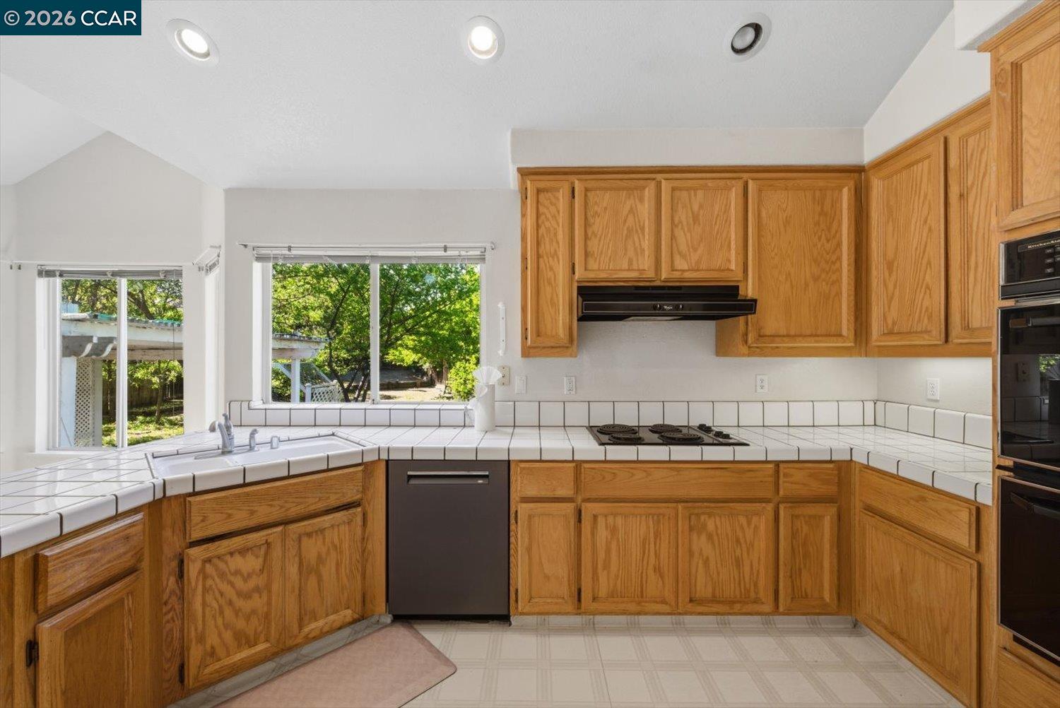 Detail Gallery Image 13 of 60 For 1269 Lagoon Ct, Brentwood,  CA 94513 - 4 Beds | 3 Baths