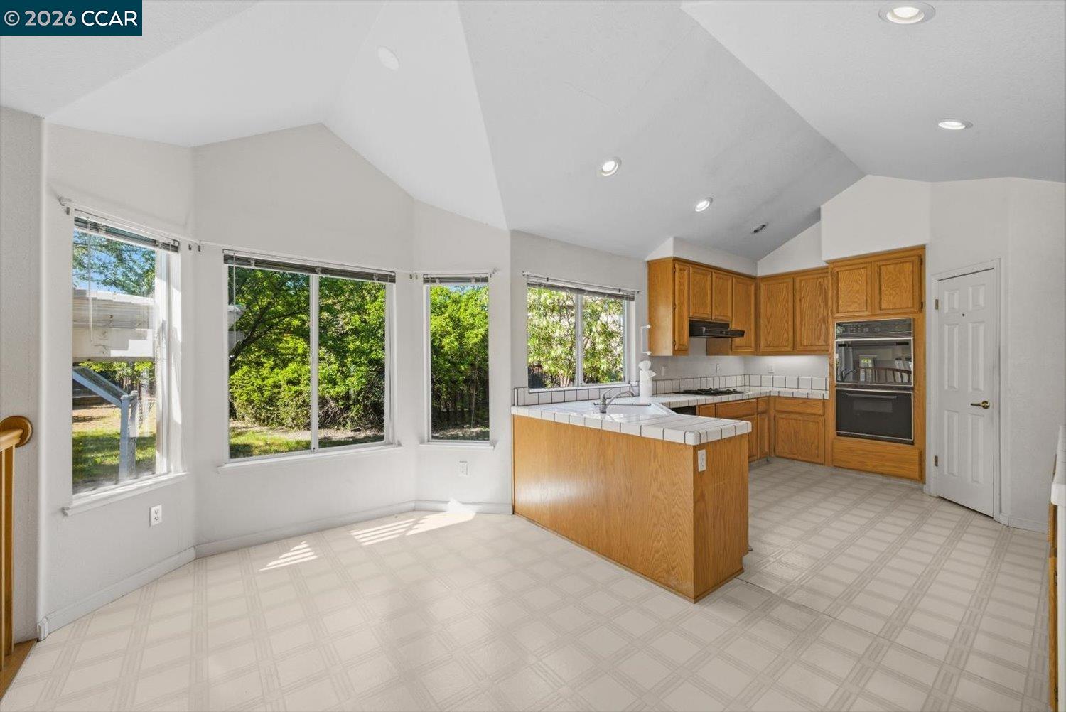 Detail Gallery Image 16 of 60 For 1269 Lagoon Ct, Brentwood,  CA 94513 - 4 Beds | 3 Baths