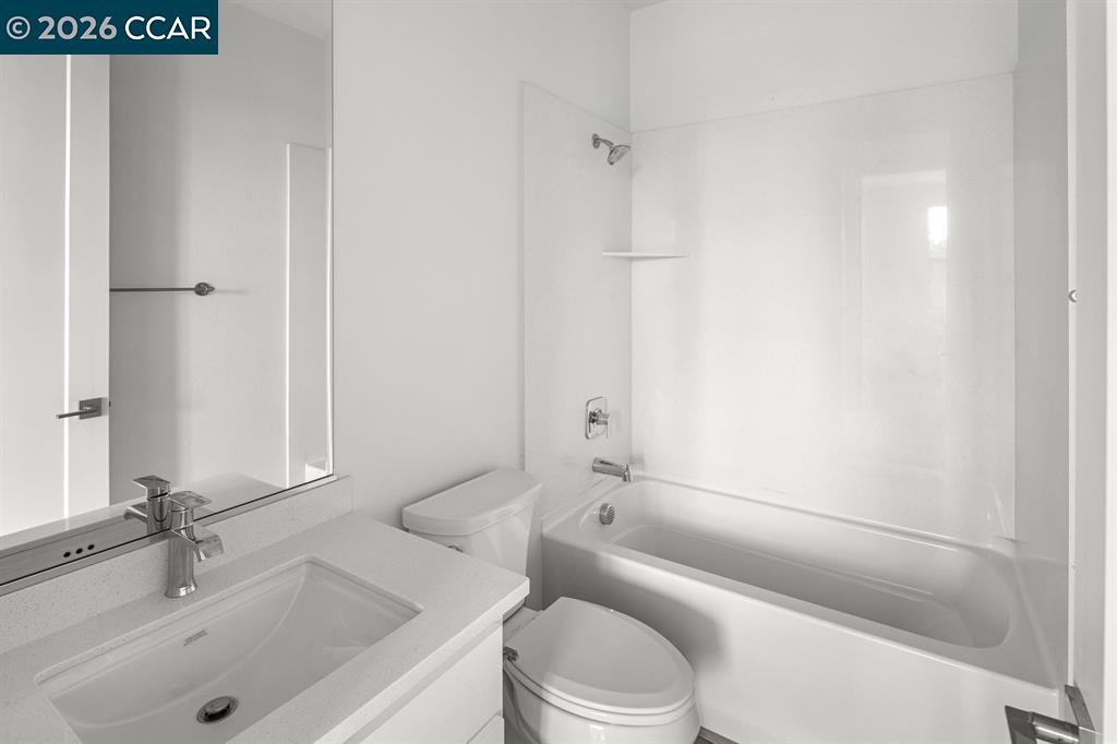 Detail Gallery Image 20 of 43 For 2802 Chattleton Ln., San Pablo,  CA 94806 - 3 Beds | 2/2 Baths