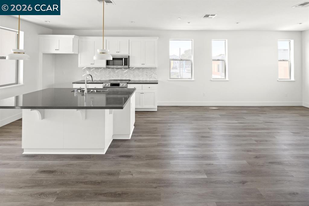 Detail Gallery Image 28 of 43 For 2802 Chattleton Ln., San Pablo,  CA 94806 - 3 Beds | 2/2 Baths