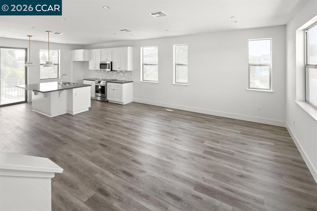 Detail Gallery Image 30 of 43 For 2802 Chattleton Ln., San Pablo,  CA 94806 - 3 Beds | 2/2 Baths