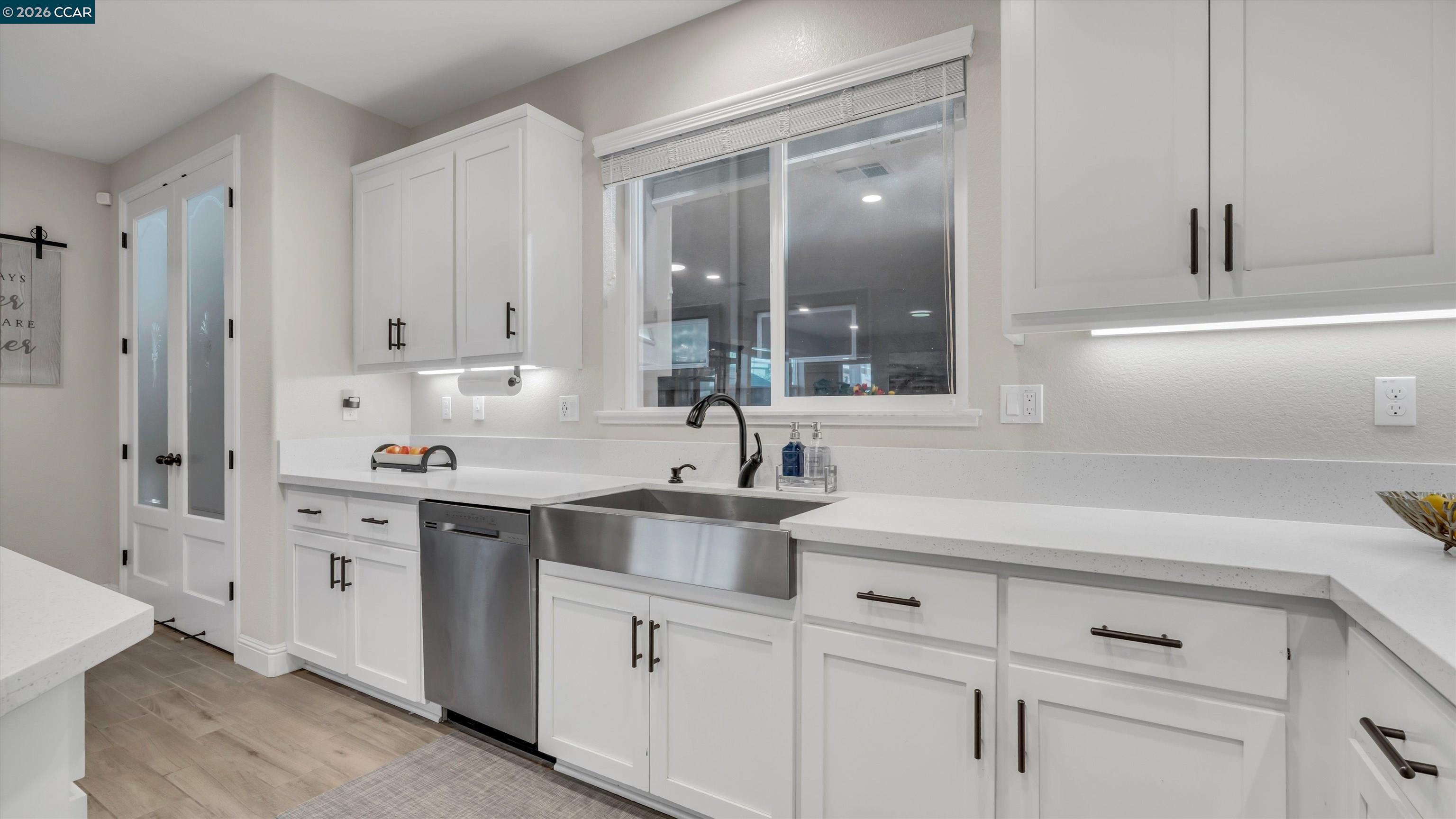 Detail Gallery Image 17 of 45 For 3025 Aragon Dr, Pittsburg,  CA 94565 - 5 Beds | 3 Baths