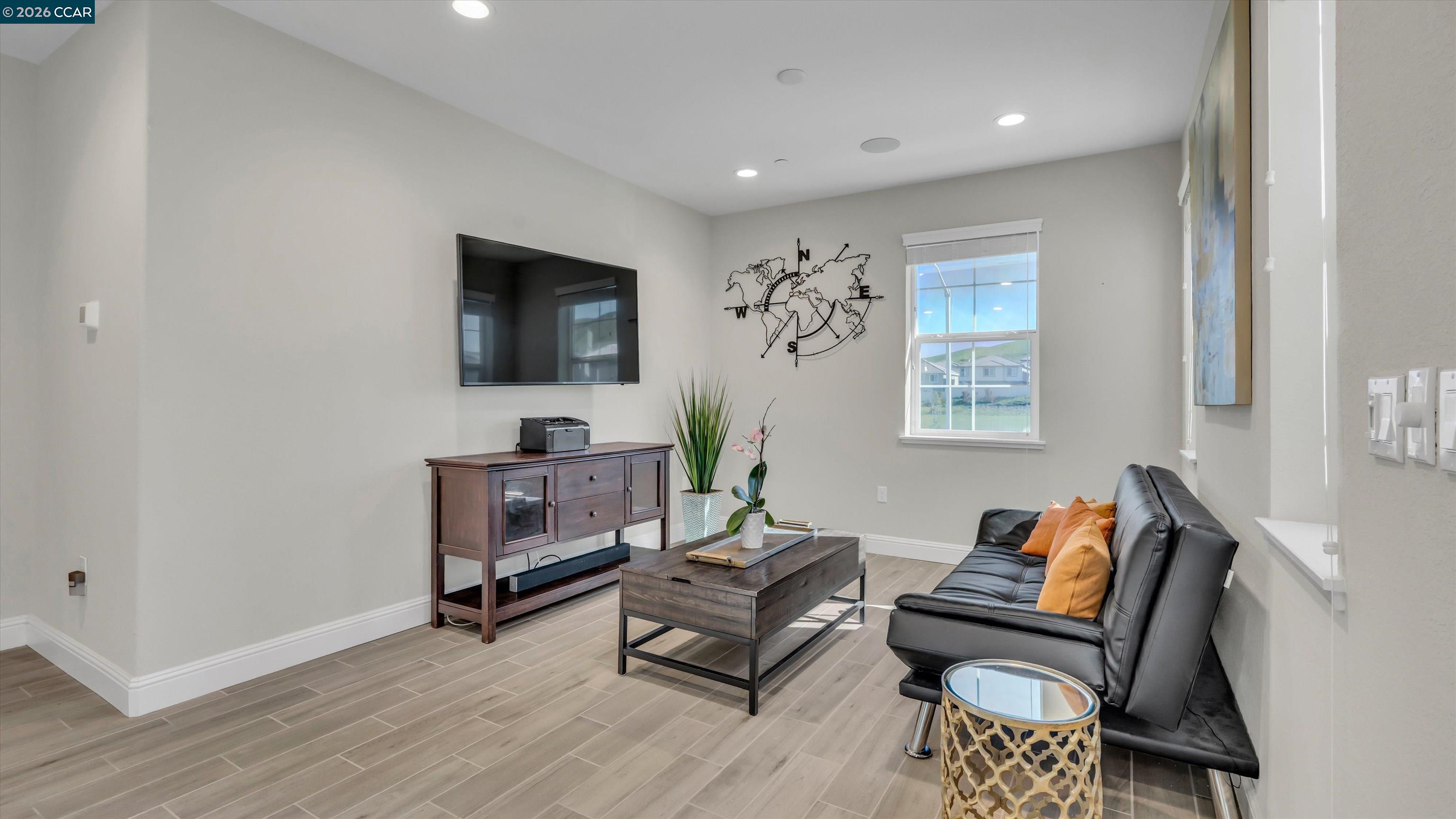 Detail Gallery Image 19 of 45 For 3025 Aragon Dr, Pittsburg,  CA 94565 - 5 Beds | 3 Baths