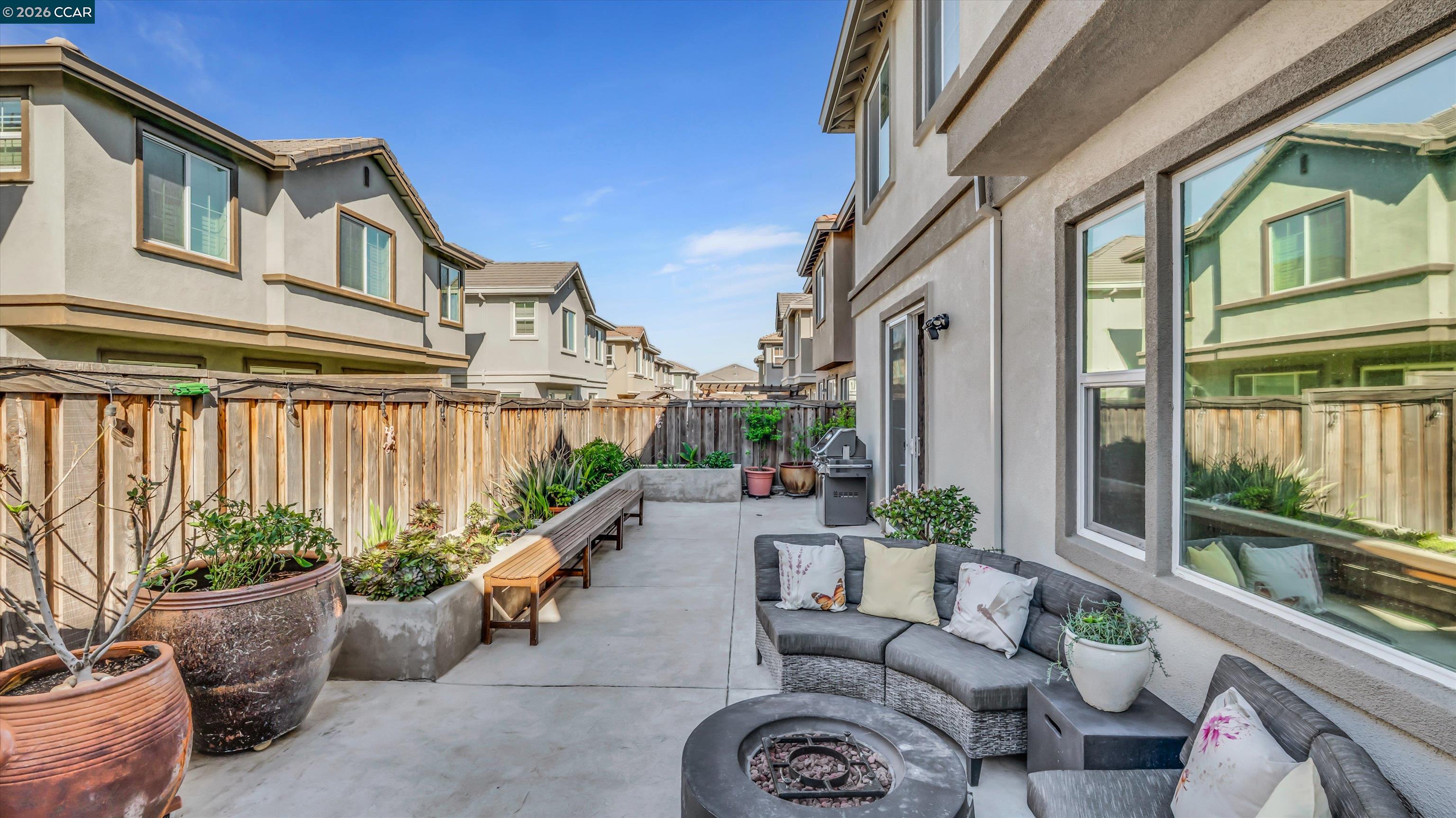 Detail Gallery Image 36 of 45 For 3025 Aragon Dr, Pittsburg,  CA 94565 - 5 Beds | 3 Baths