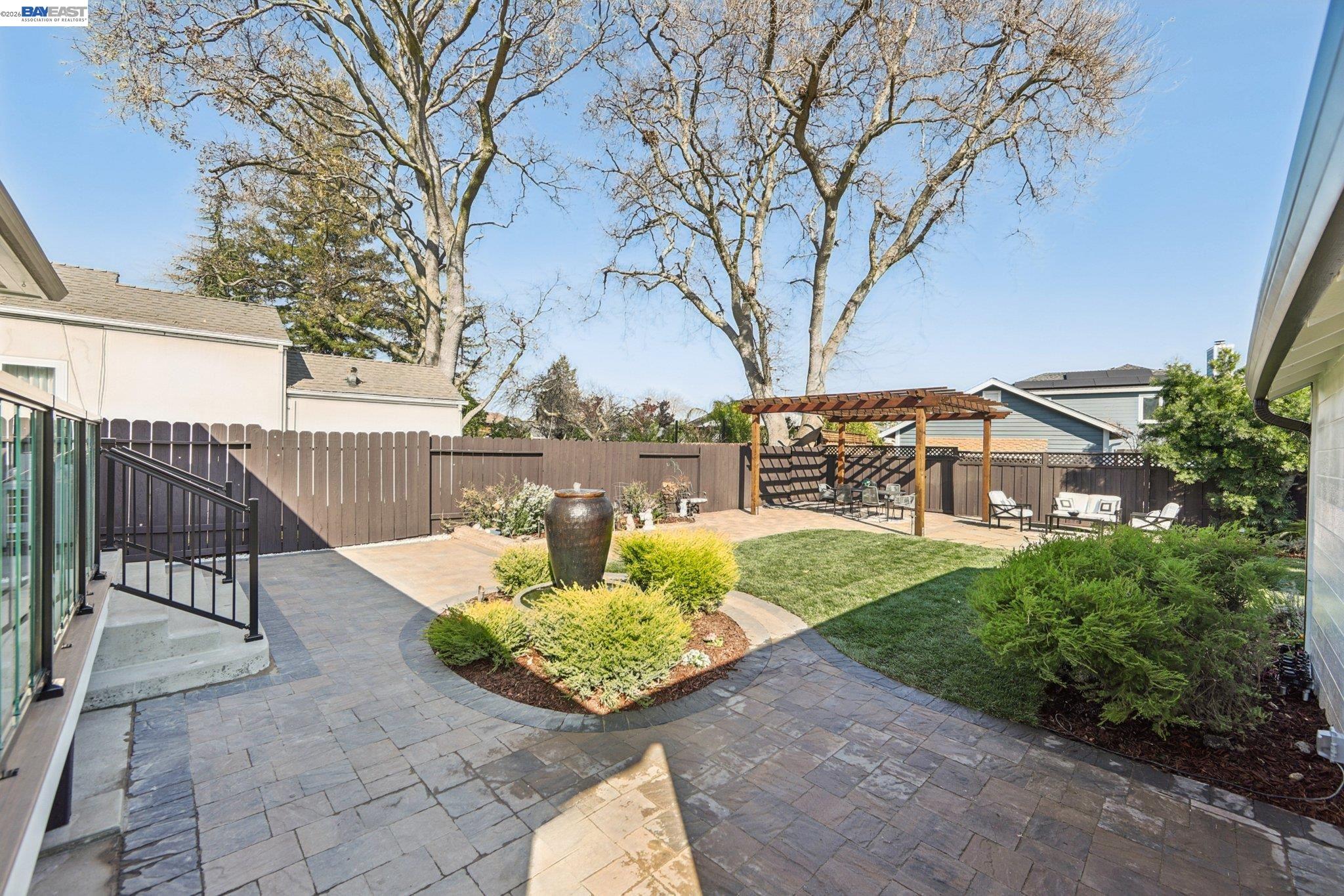 Detail Gallery Image 40 of 52 For 725 Alameda De Las Pulgas, San Mateo,  CA 94601 - 3 Beds | 3 Baths