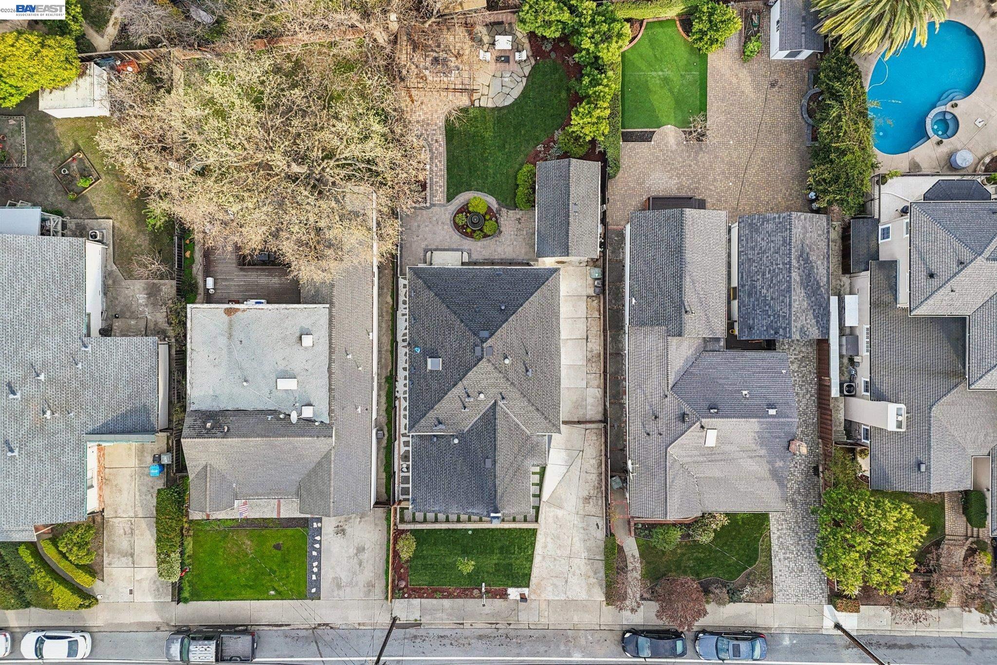 Detail Gallery Image 45 of 52 For 725 Alameda De Las Pulgas, San Mateo,  CA 94601 - 3 Beds | 3 Baths