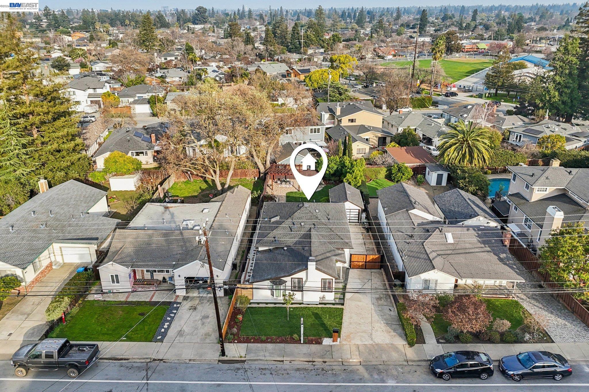 Detail Gallery Image 48 of 52 For 725 Alameda De Las Pulgas, San Mateo,  CA 94601 - 3 Beds | 3 Baths