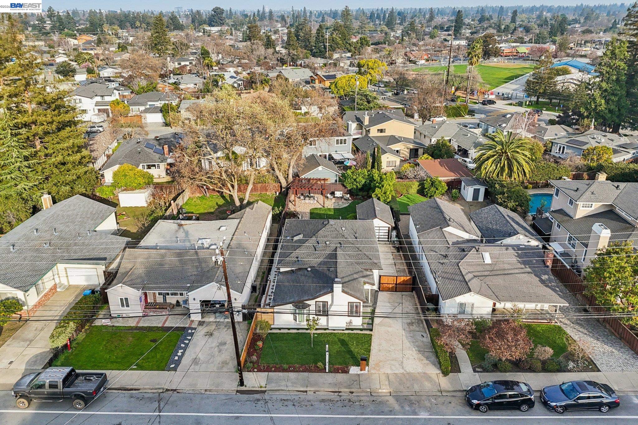 Detail Gallery Image 49 of 52 For 725 Alameda De Las Pulgas, San Mateo,  CA 94601 - 3 Beds | 3 Baths