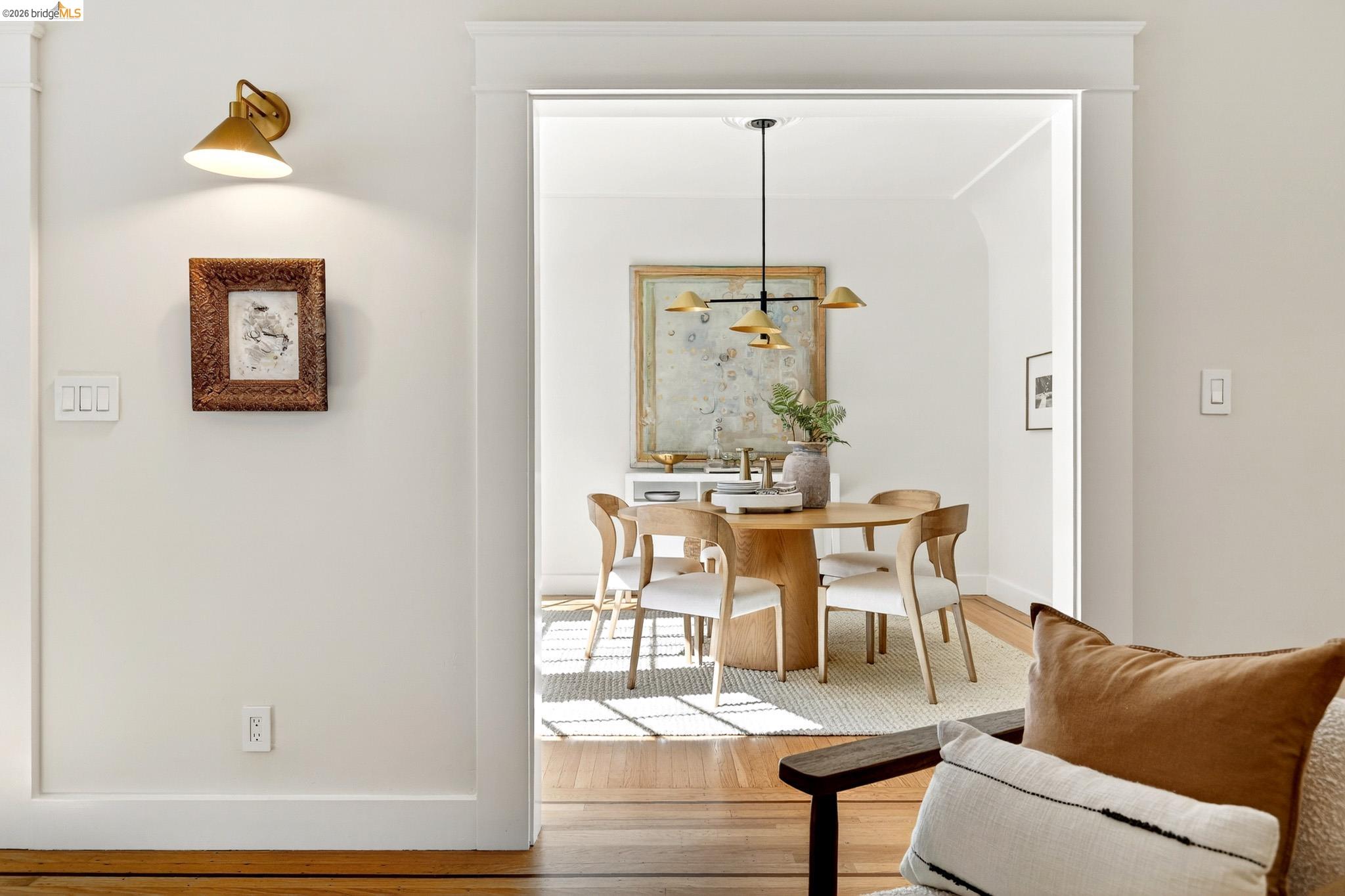 Detail Gallery Image 6 of 56 For 633 Moraga Ave, Piedmont,  CA 94611 - 4 Beds | 3/1 Baths