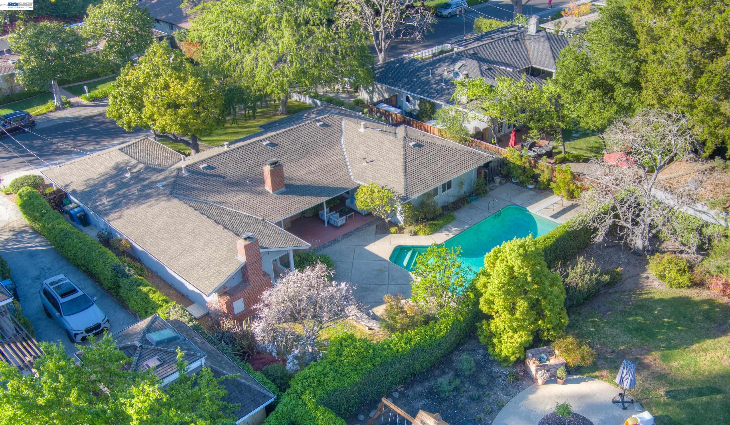 Detail Gallery Image 51 of 60 For 1785 Holly Ave, Menlo Park,  CA 94025 - 4 Beds | 3 Baths