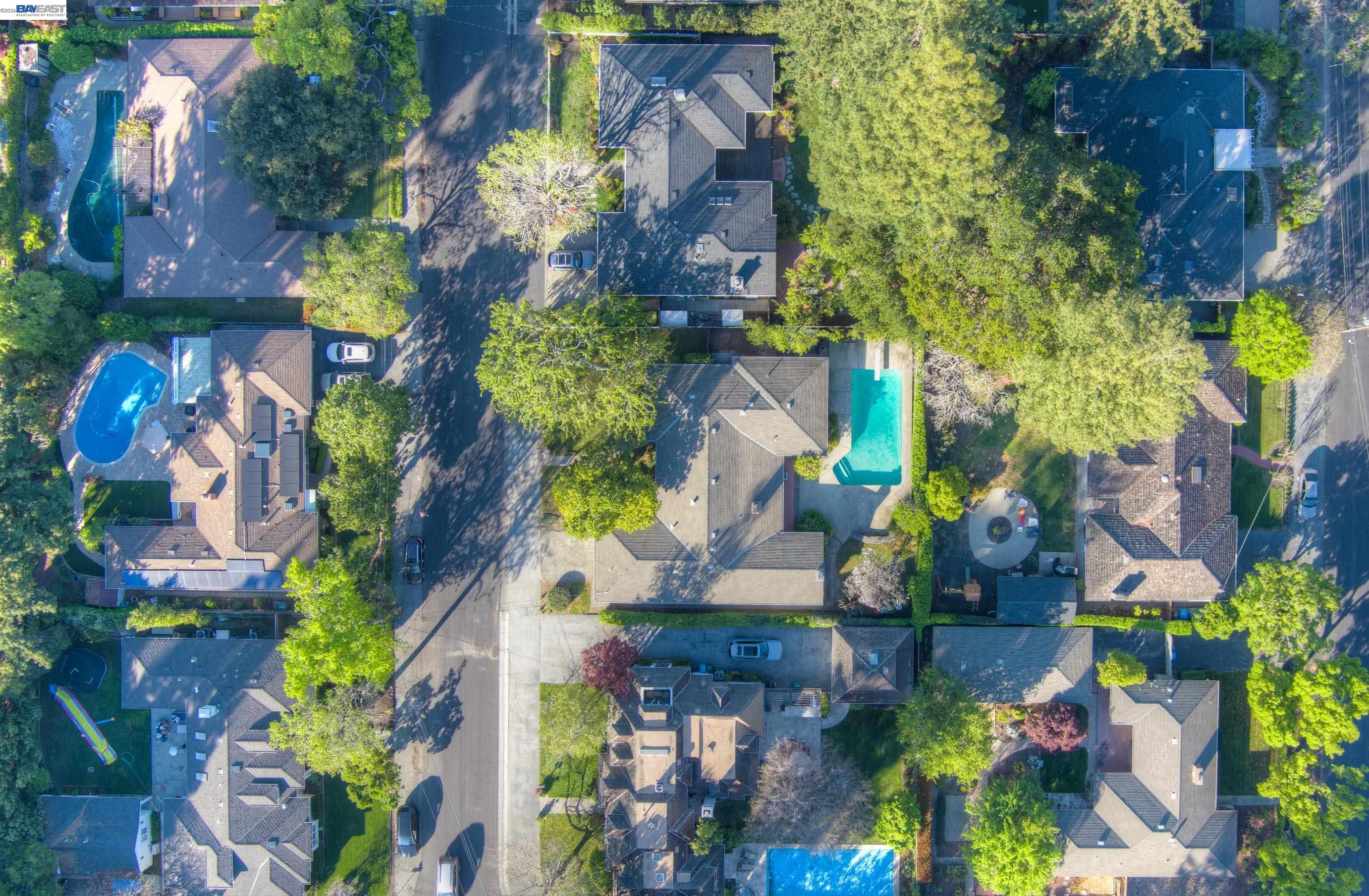 Detail Gallery Image 55 of 60 For 1785 Holly Ave, Menlo Park,  CA 94025 - 4 Beds | 3 Baths