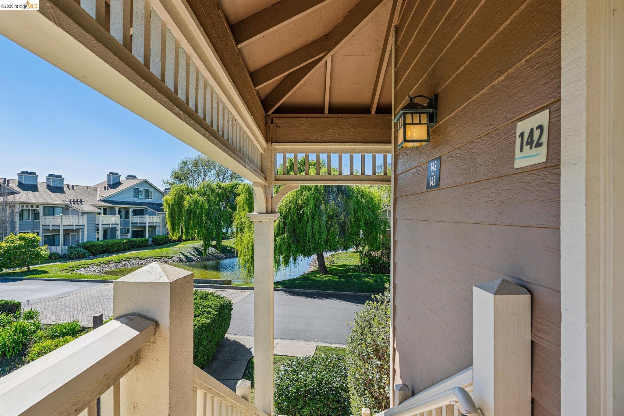 Detail Gallery Image 3 of 60 For 142 Shoreline Ct, Richmond,  CA 94804 - 2 Beds | 2 Baths