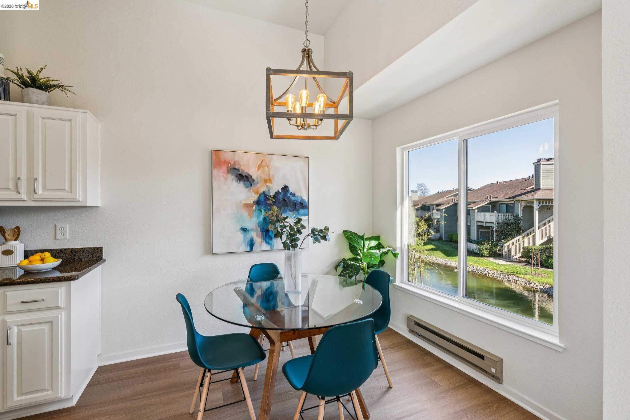 Detail Gallery Image 8 of 60 For 142 Shoreline Ct, Richmond,  CA 94804 - 2 Beds | 2 Baths