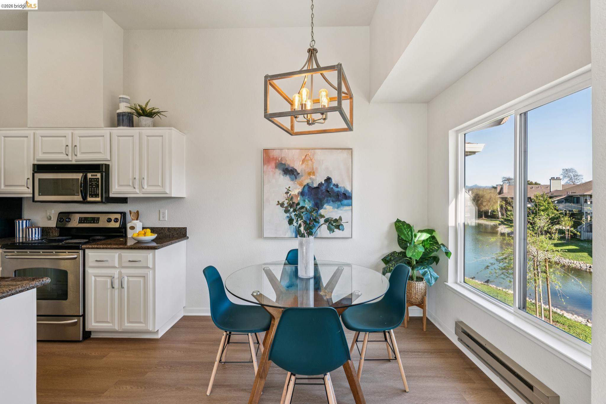 Detail Gallery Image 9 of 60 For 142 Shoreline Ct, Richmond,  CA 94804 - 2 Beds | 2 Baths