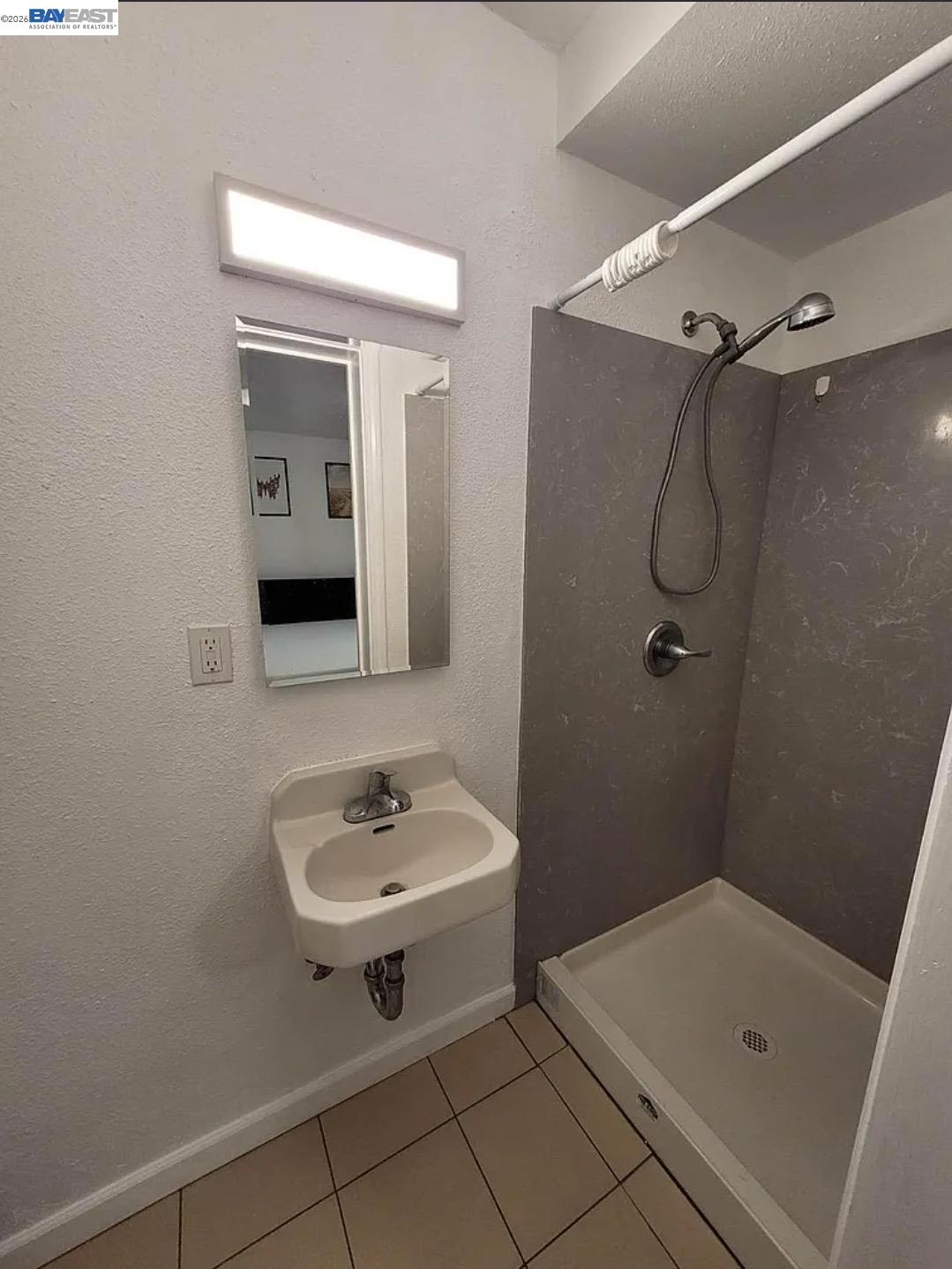 Detail Gallery Image 12 of 19 For 896 Lausanne Avenue, Daly City,  CA 94014 - 6 Beds | 5 Baths