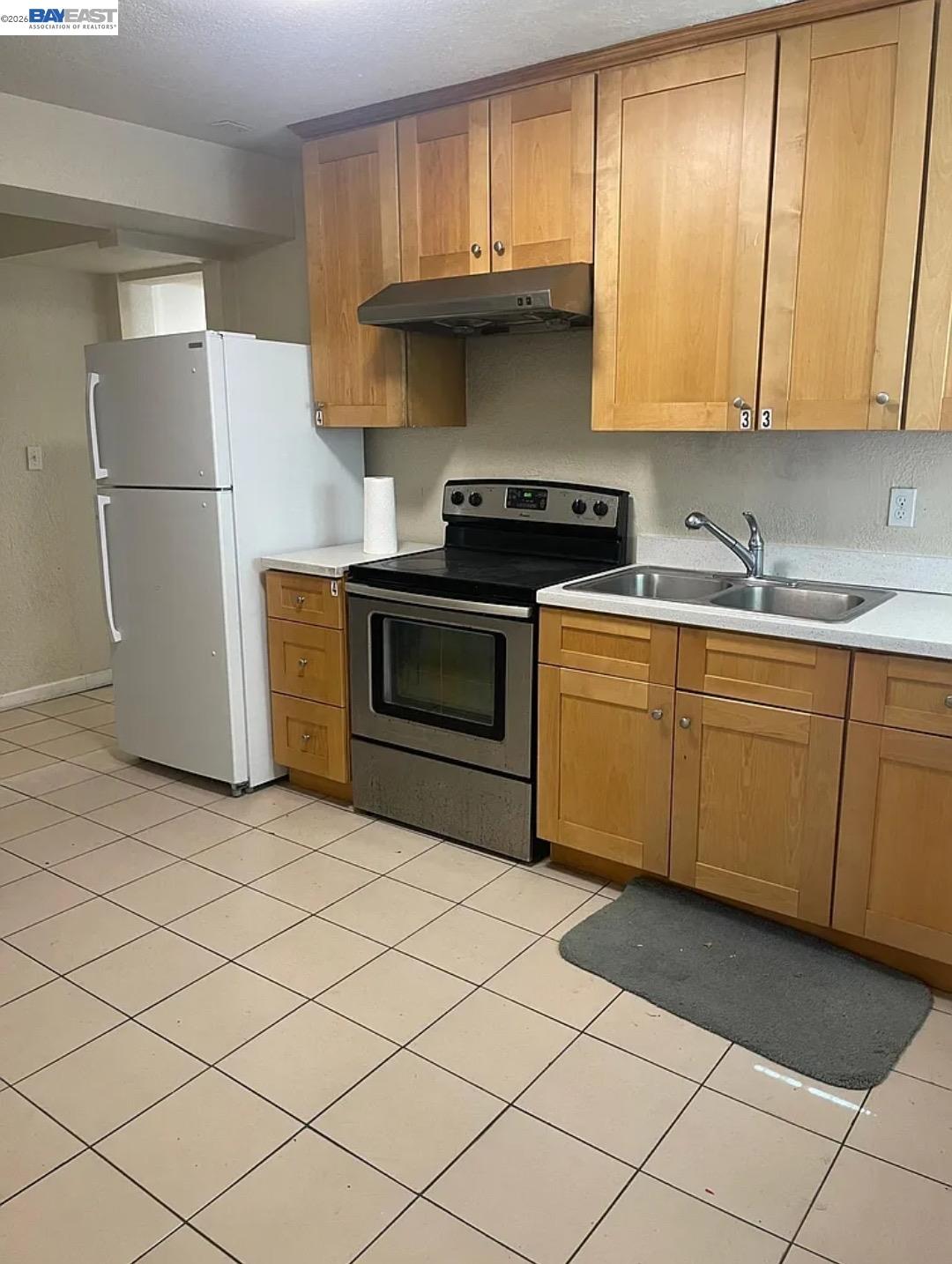 Detail Gallery Image 16 of 19 For 896 Lausanne Avenue, Daly City,  CA 94014 - 6 Beds | 5 Baths