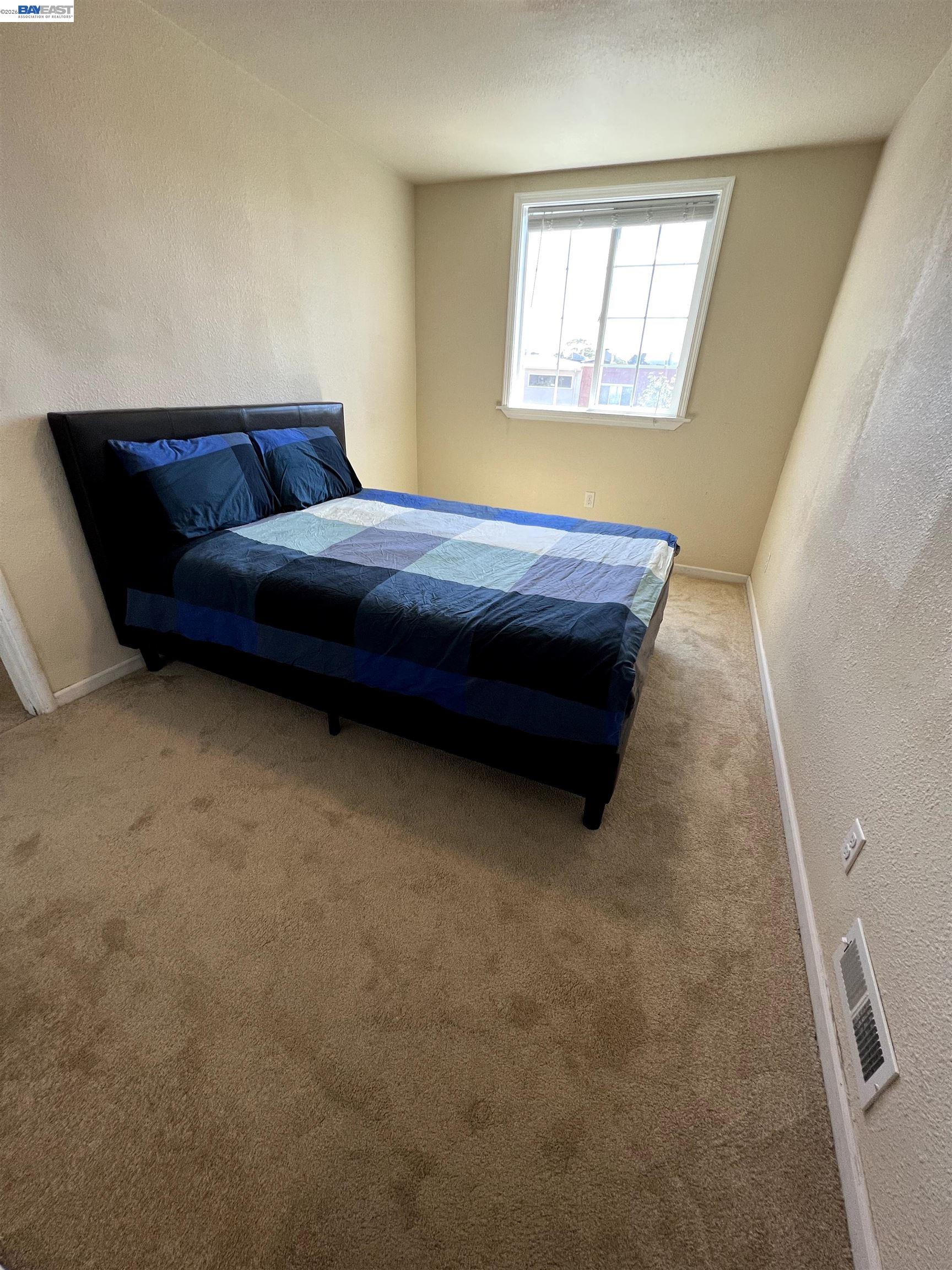 Detail Gallery Image 6 of 19 For 896 Lausanne Avenue, Daly City,  CA 94014 - 6 Beds | 5 Baths