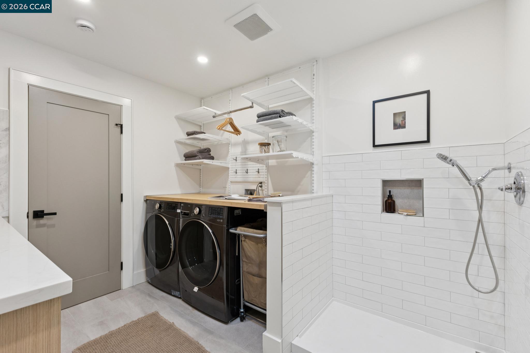 Detail Gallery Image 16 of 60 For 160 via Del Sol, Walnut Creek,  CA 94597 - 5 Beds | 3/1 Baths