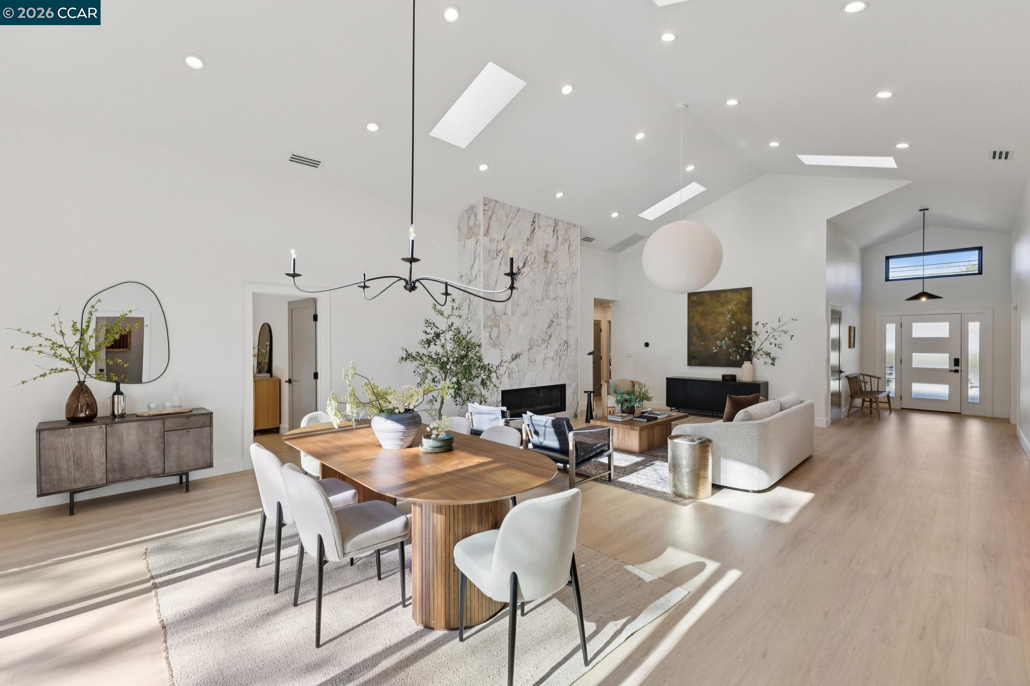 Detail Gallery Image 19 of 60 For 160 via Del Sol, Walnut Creek,  CA 94597 - 5 Beds | 3/1 Baths