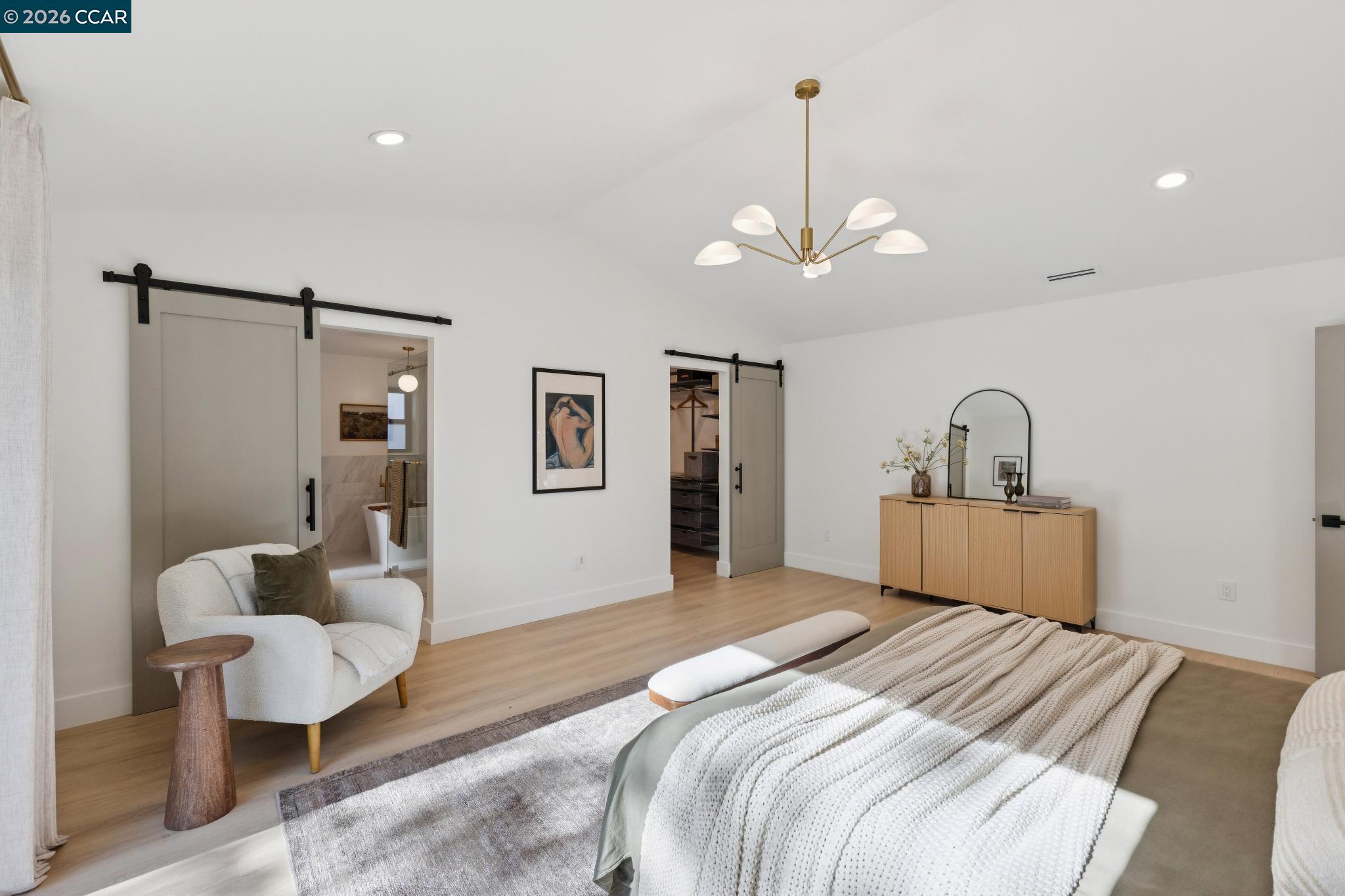 Detail Gallery Image 25 of 60 For 160 via Del Sol, Walnut Creek,  CA 94597 - 5 Beds | 3/1 Baths