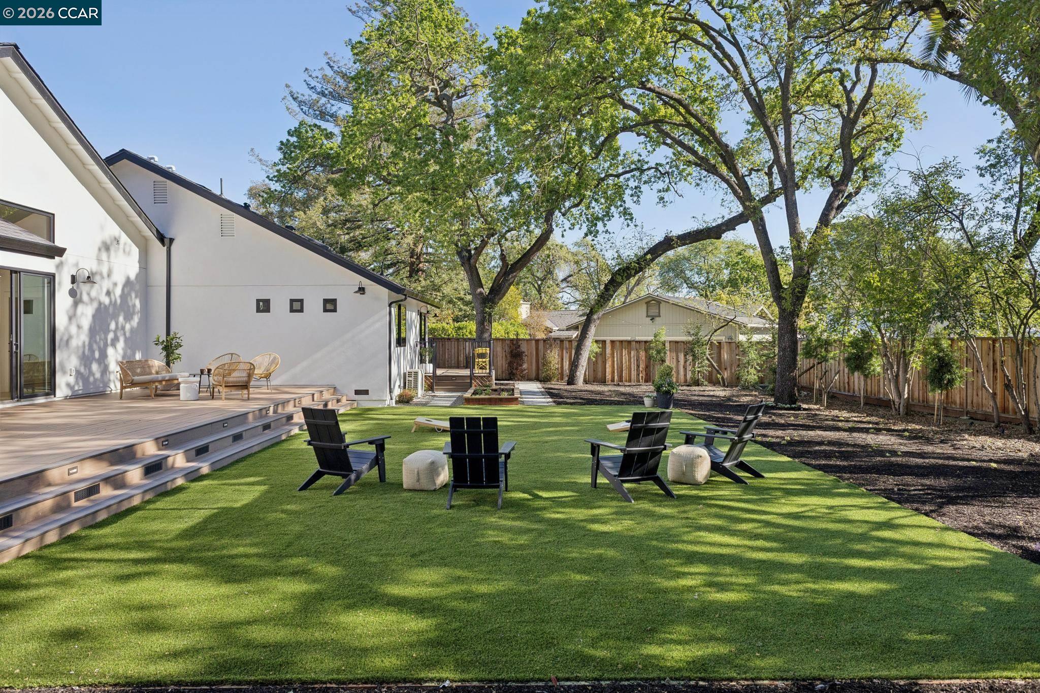 Detail Gallery Image 37 of 60 For 160 via Del Sol, Walnut Creek,  CA 94597 - 5 Beds | 3/1 Baths