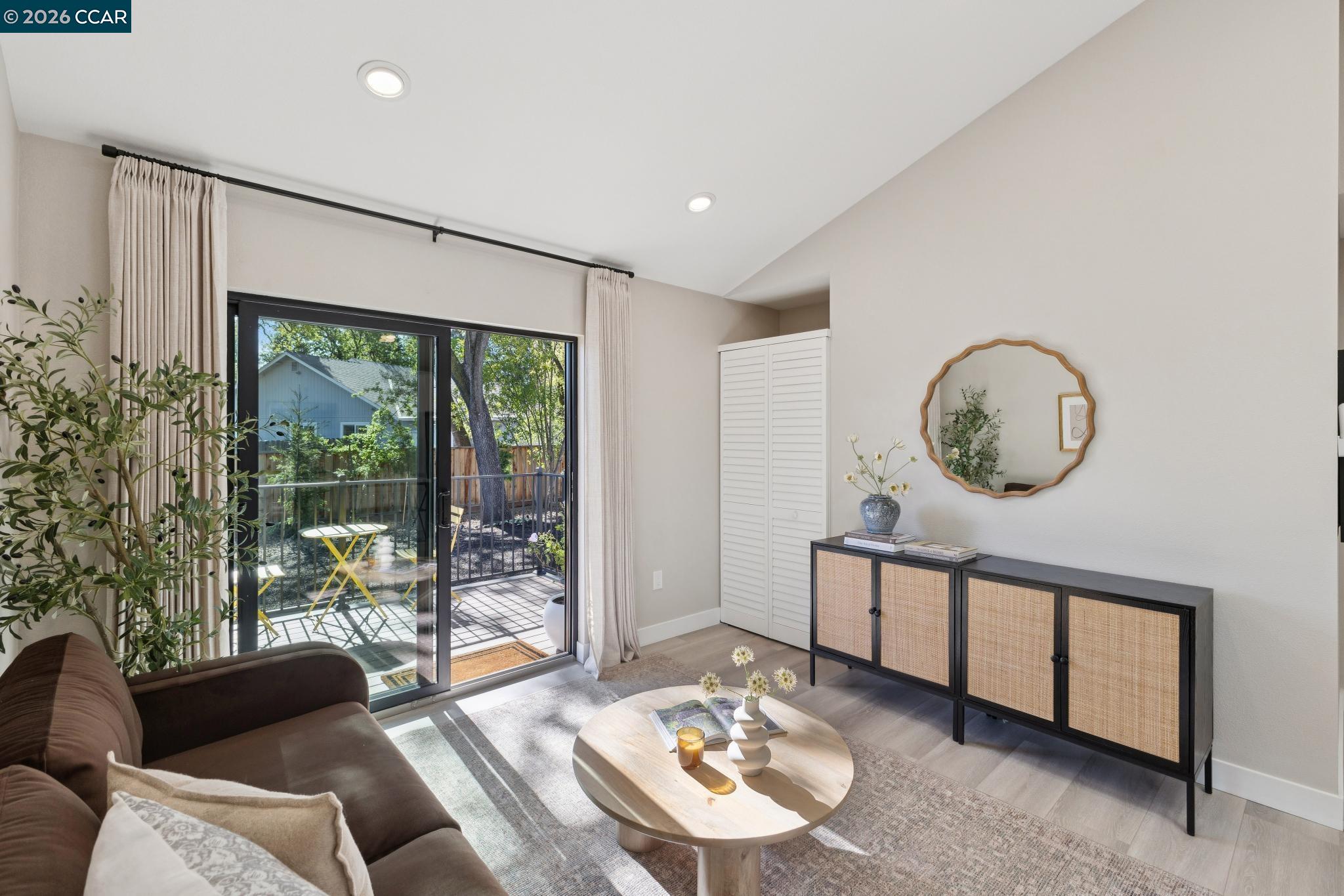 Detail Gallery Image 45 of 60 For 160 via Del Sol, Walnut Creek,  CA 94597 - 5 Beds | 3/1 Baths