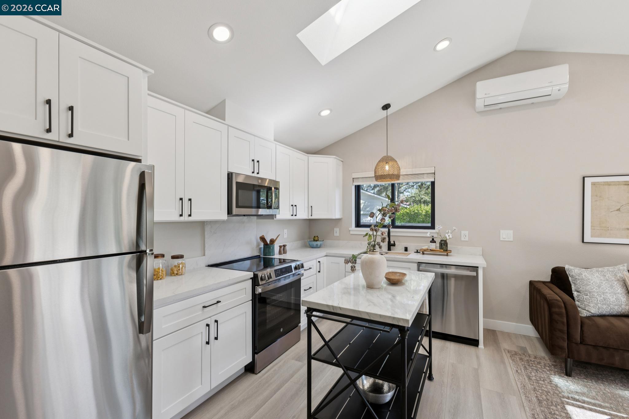 Detail Gallery Image 46 of 60 For 160 via Del Sol, Walnut Creek,  CA 94597 - 5 Beds | 3/1 Baths