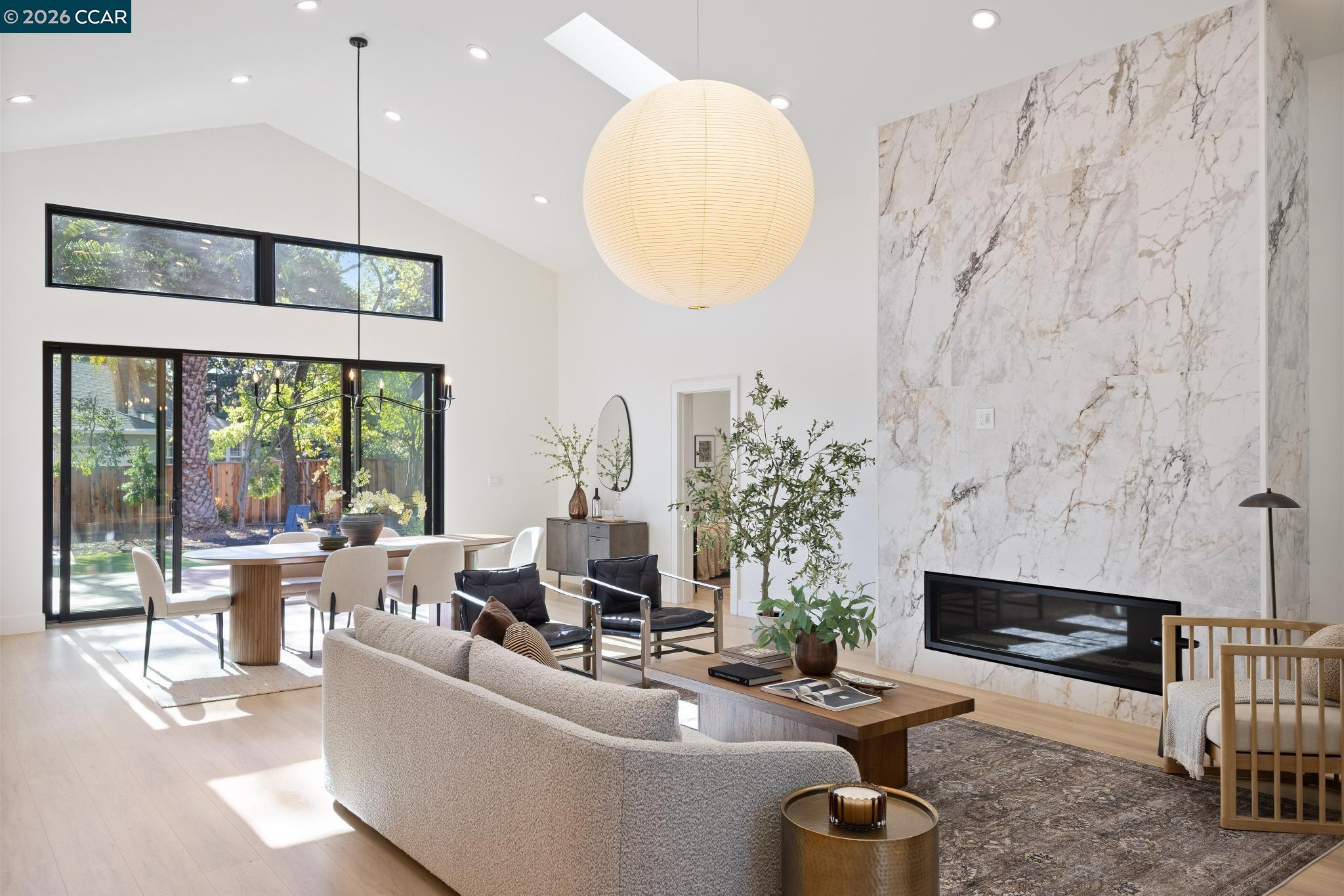 Detail Gallery Image 6 of 60 For 160 via Del Sol, Walnut Creek,  CA 94597 - 5 Beds | 3/1 Baths