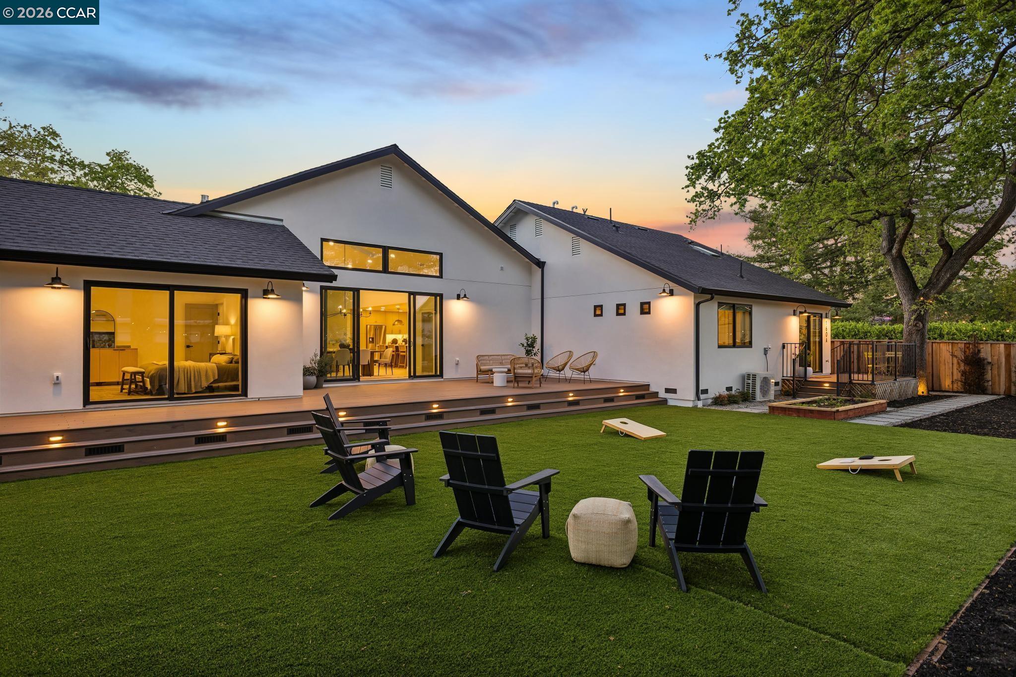 Detail Gallery Image 56 of 60 For 160 via Del Sol, Walnut Creek,  CA 94597 - 5 Beds | 3/1 Baths