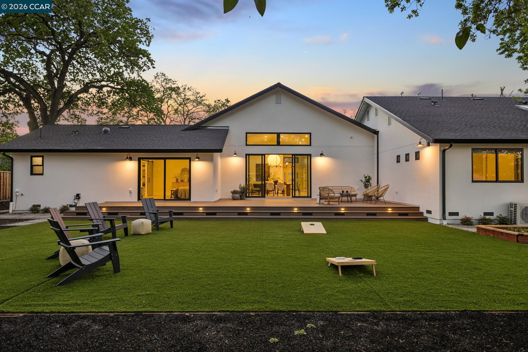 Detail Gallery Image 56 of 60 For 160 via Del Sol, Walnut Creek,  CA 94597 - 5 Beds | 3/1 Baths