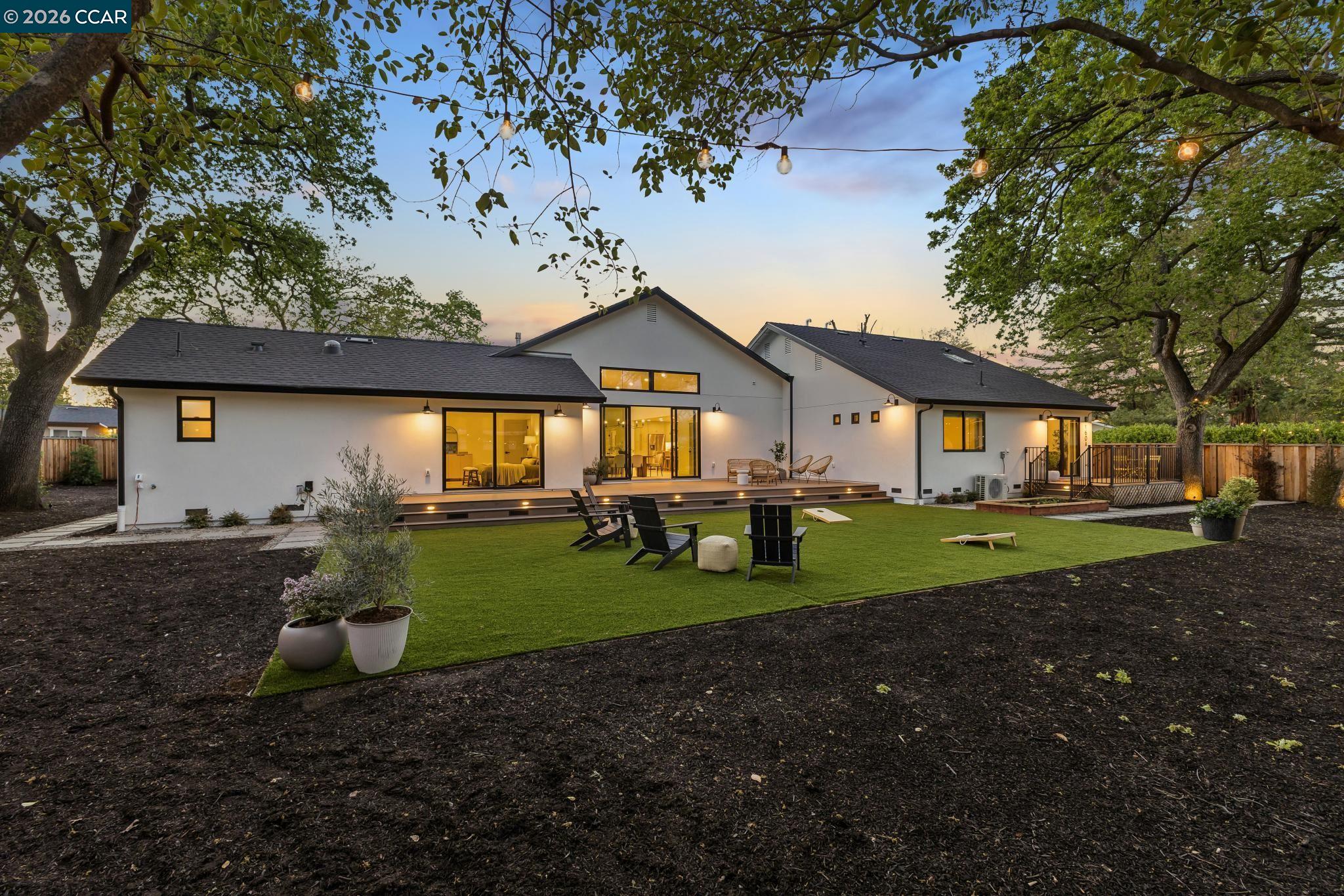 Detail Gallery Image 59 of 60 For 160 via Del Sol, Walnut Creek,  CA 94597 - 5 Beds | 3/1 Baths