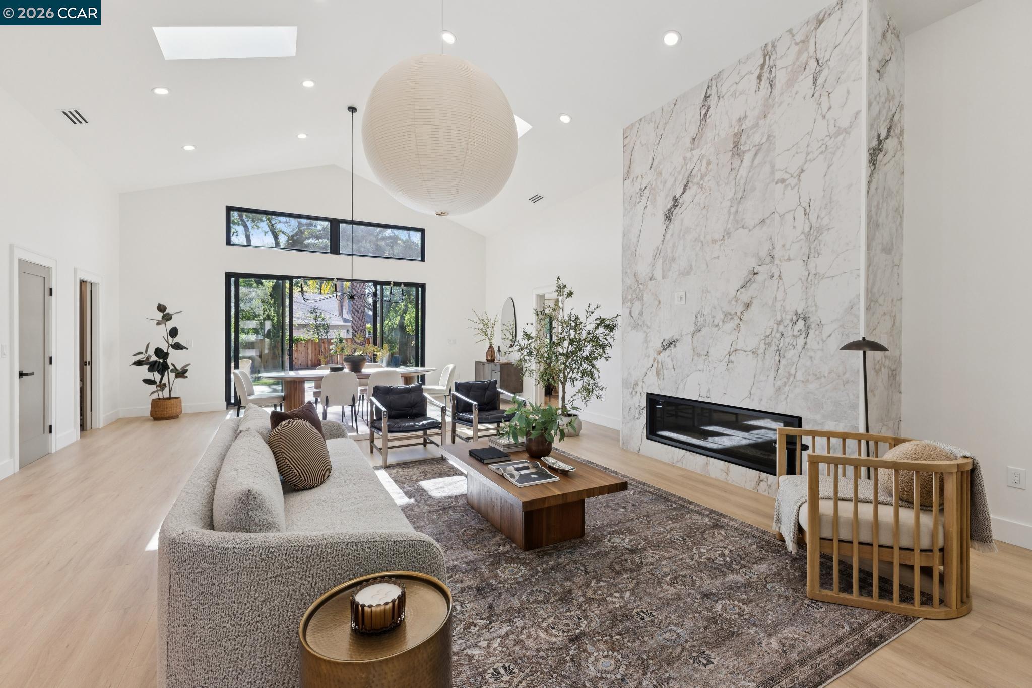 Detail Gallery Image 9 of 60 For 160 via Del Sol, Walnut Creek,  CA 94597 - 5 Beds | 3/1 Baths