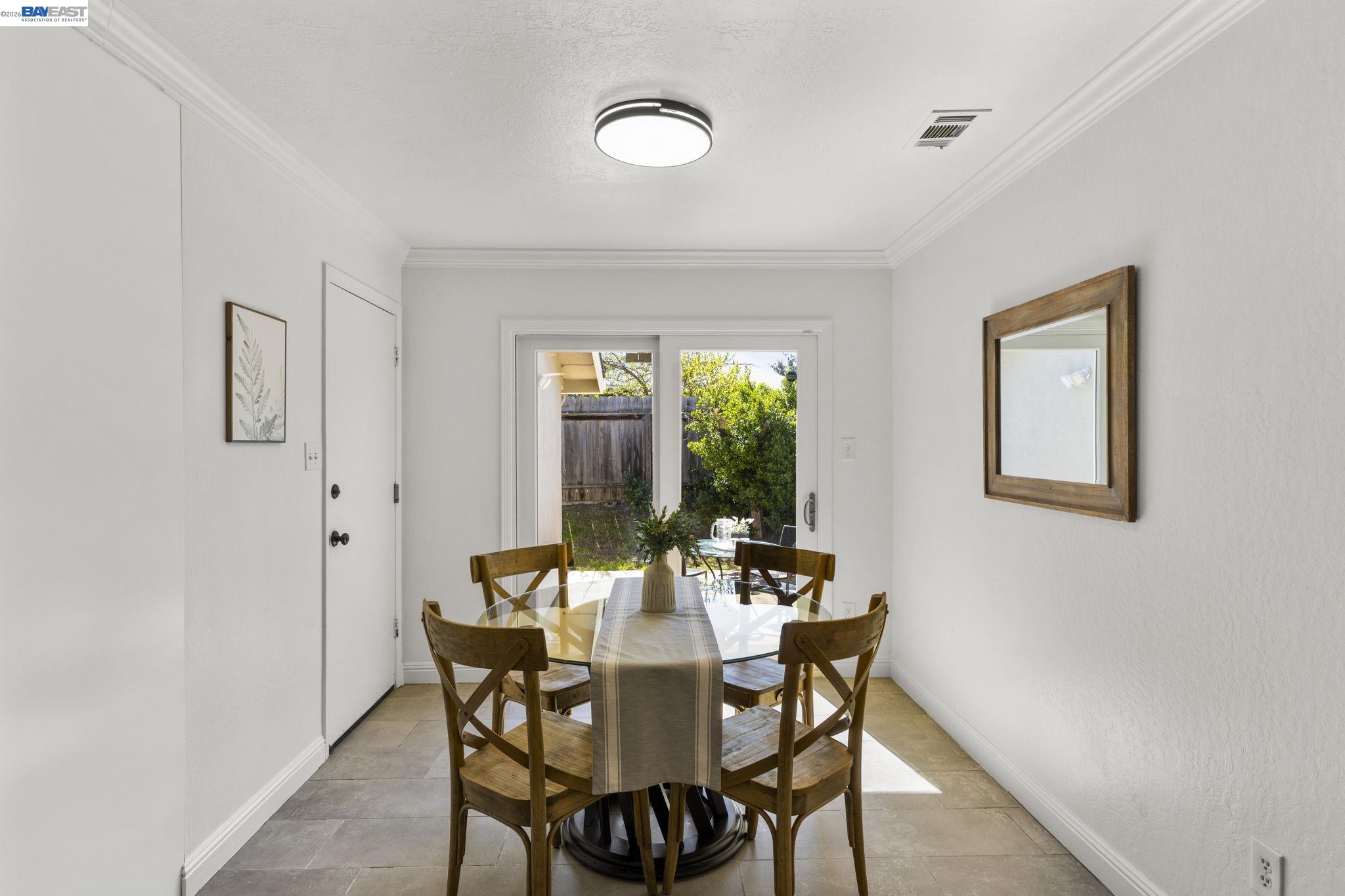 Detail Gallery Image 14 of 42 For 166 San Joaquin Court, Bay Point,  CA 94565 - 3 Beds | 2 Baths