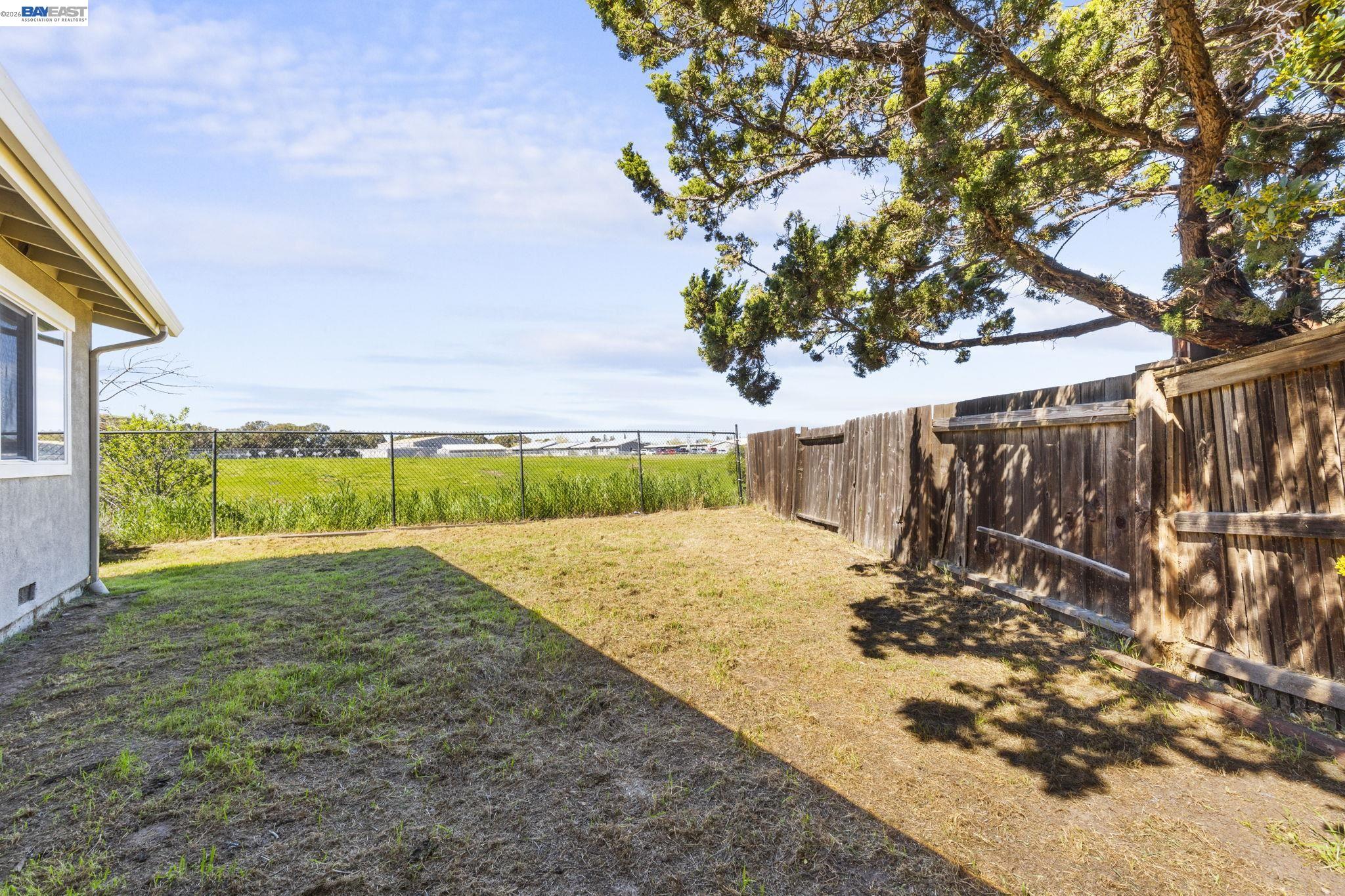 Detail Gallery Image 30 of 42 For 166 San Joaquin Court, Bay Point,  CA 94565 - 3 Beds | 2 Baths