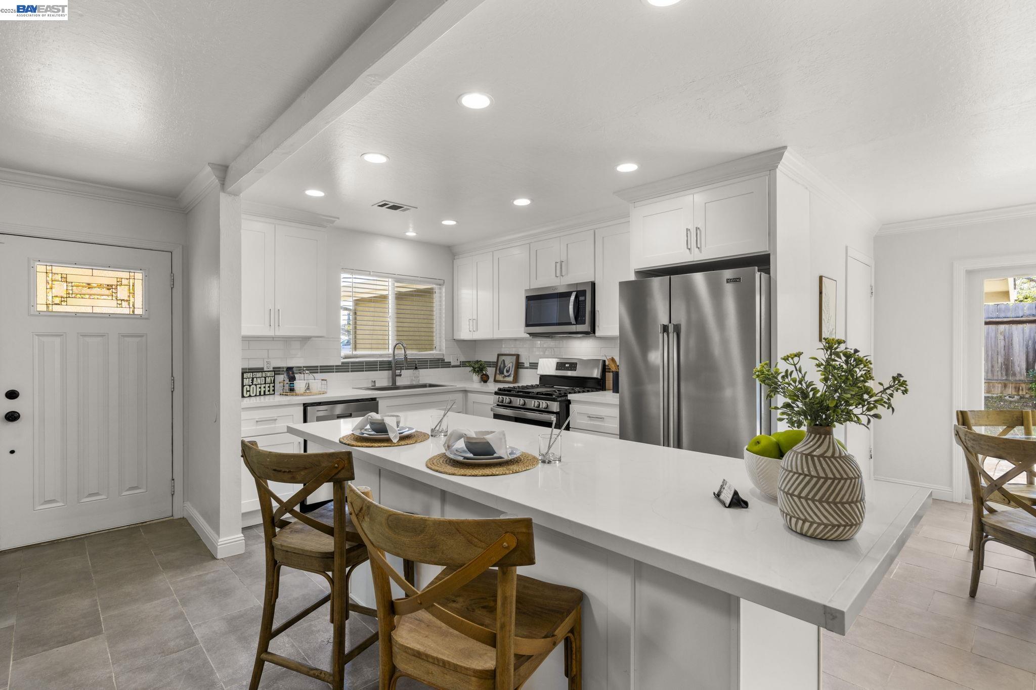 Detail Gallery Image 8 of 42 For 166 San Joaquin Court, Bay Point,  CA 94565 - 3 Beds | 2 Baths