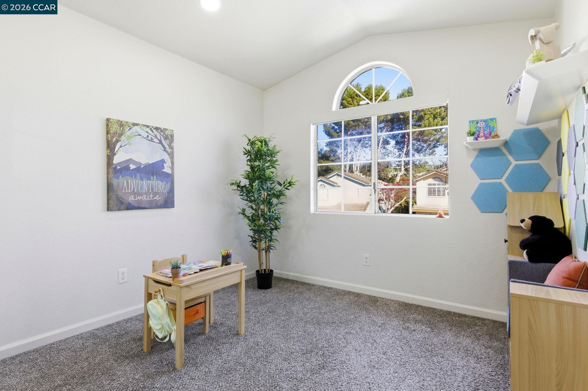 Detail Gallery Image 16 of 23 For 2875 Parkway Dr, Martinez,  CA 94553 - 3 Beds | 2/1 Baths