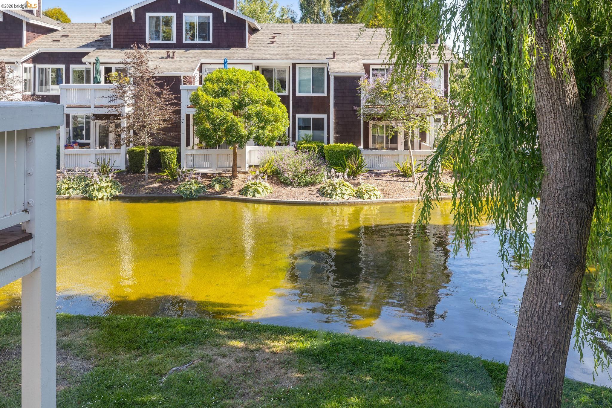 Detail Gallery Image 18 of 60 For 96 Bayside Ct, Richmond,  CA 94804 - 2 Beds | 2 Baths