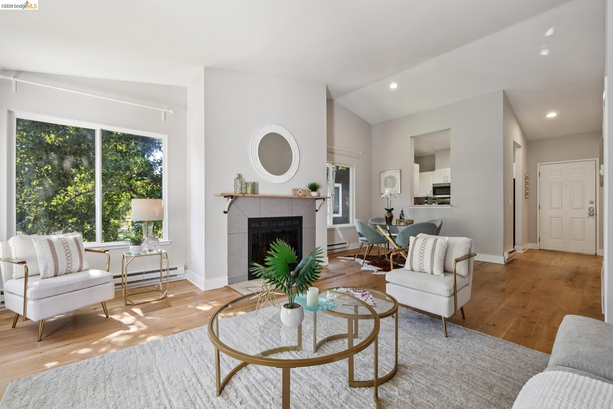 Detail Gallery Image 4 of 60 For 96 Bayside Ct, Richmond,  CA 94804 - 2 Beds | 2 Baths