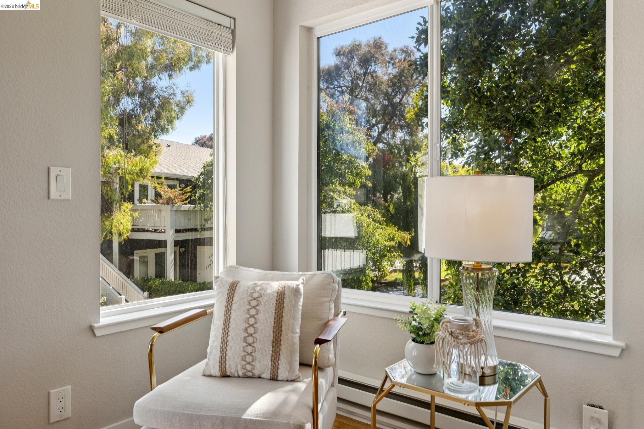 Detail Gallery Image 6 of 60 For 96 Bayside Ct, Richmond,  CA 94804 - 2 Beds | 2 Baths