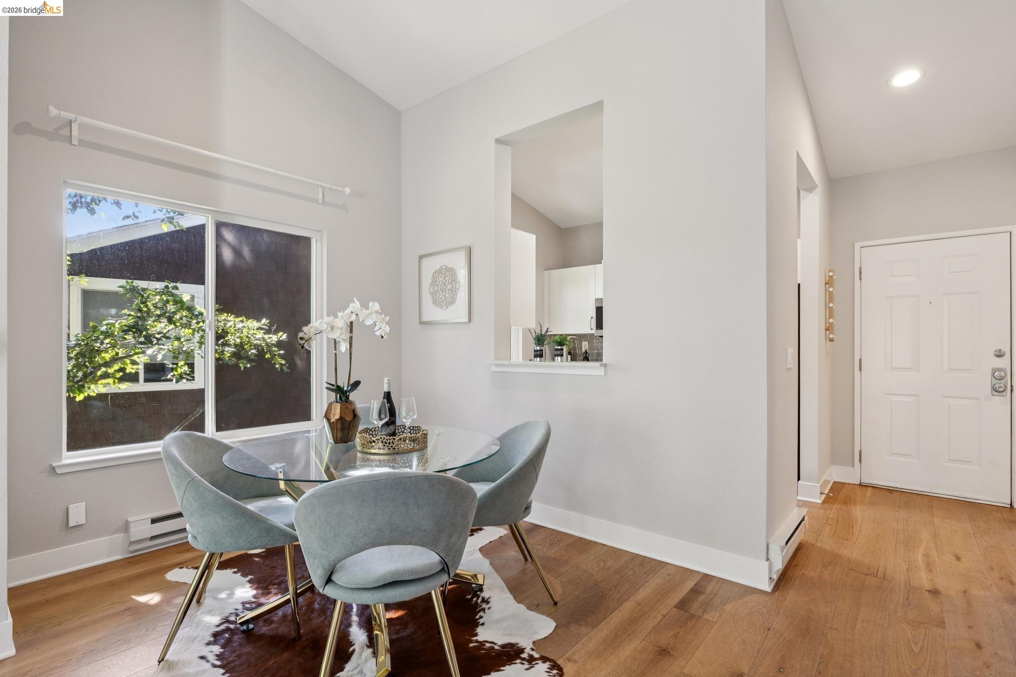 Detail Gallery Image 9 of 60 For 96 Bayside Ct, Richmond,  CA 94804 - 2 Beds | 2 Baths