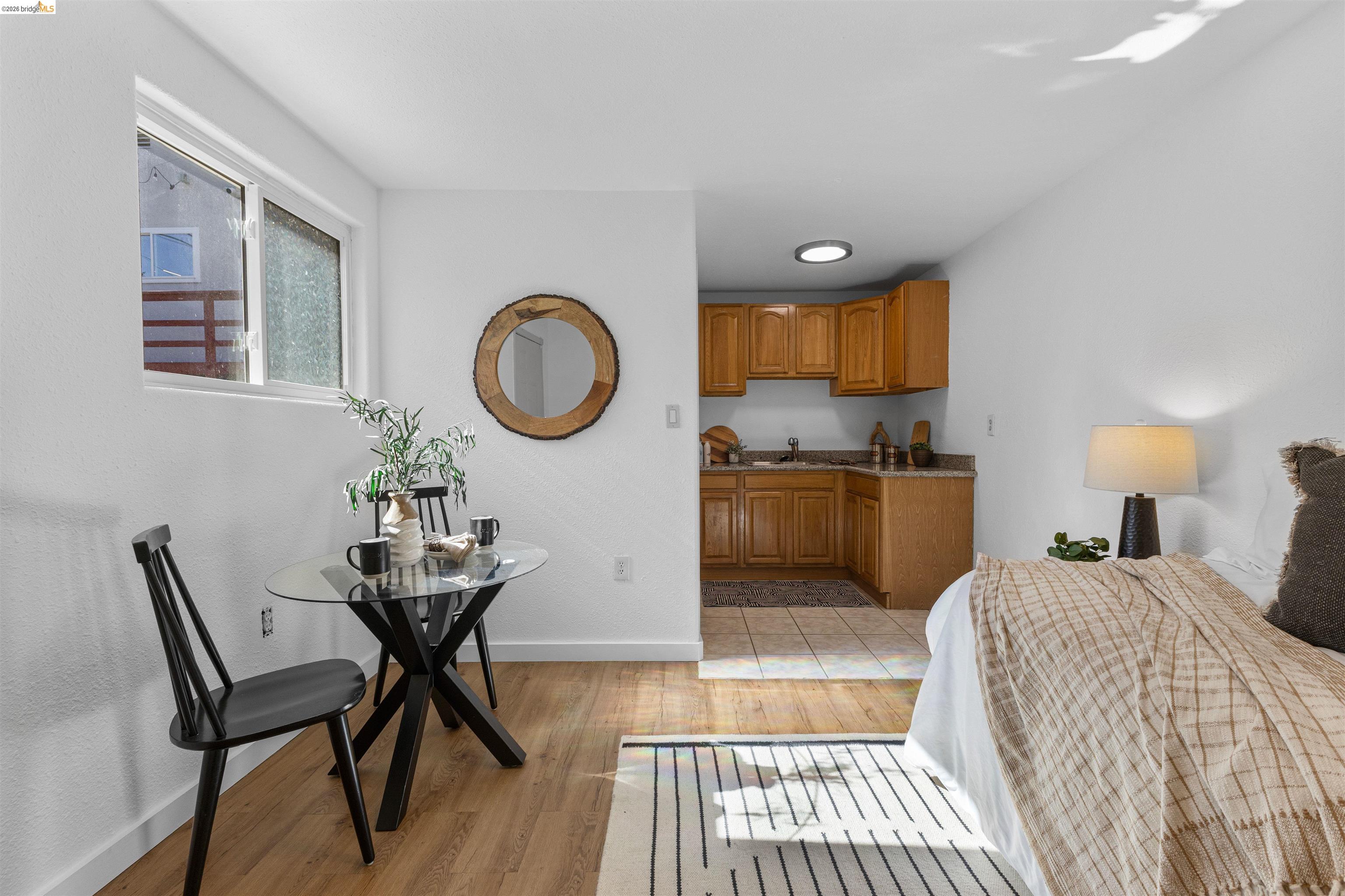 Detail Gallery Image 32 of 43 For 7900 Greenly Dr, Oakland,  CA 94605 - 4 Beds | 2 Baths