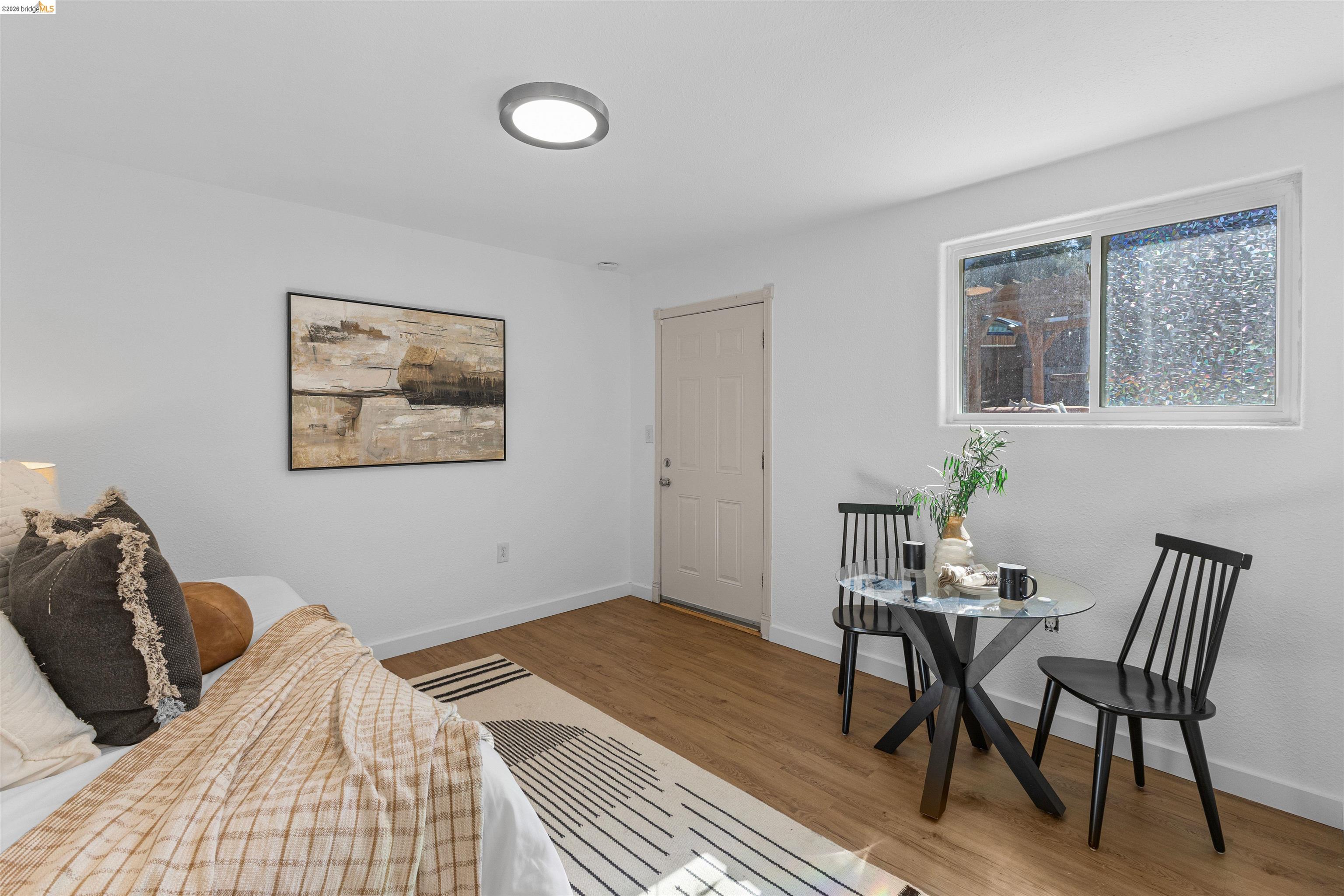 Detail Gallery Image 33 of 43 For 7900 Greenly Dr, Oakland,  CA 94605 - 4 Beds | 2 Baths